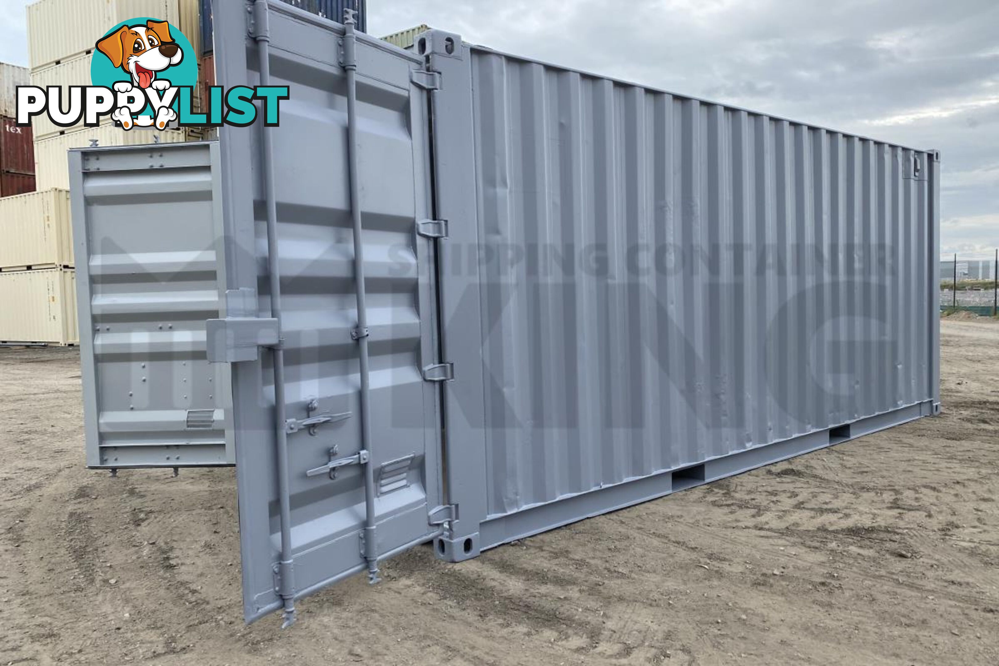 20' STANDARD HEIGHT SHIPPING CONTAINER - in Toowoomba