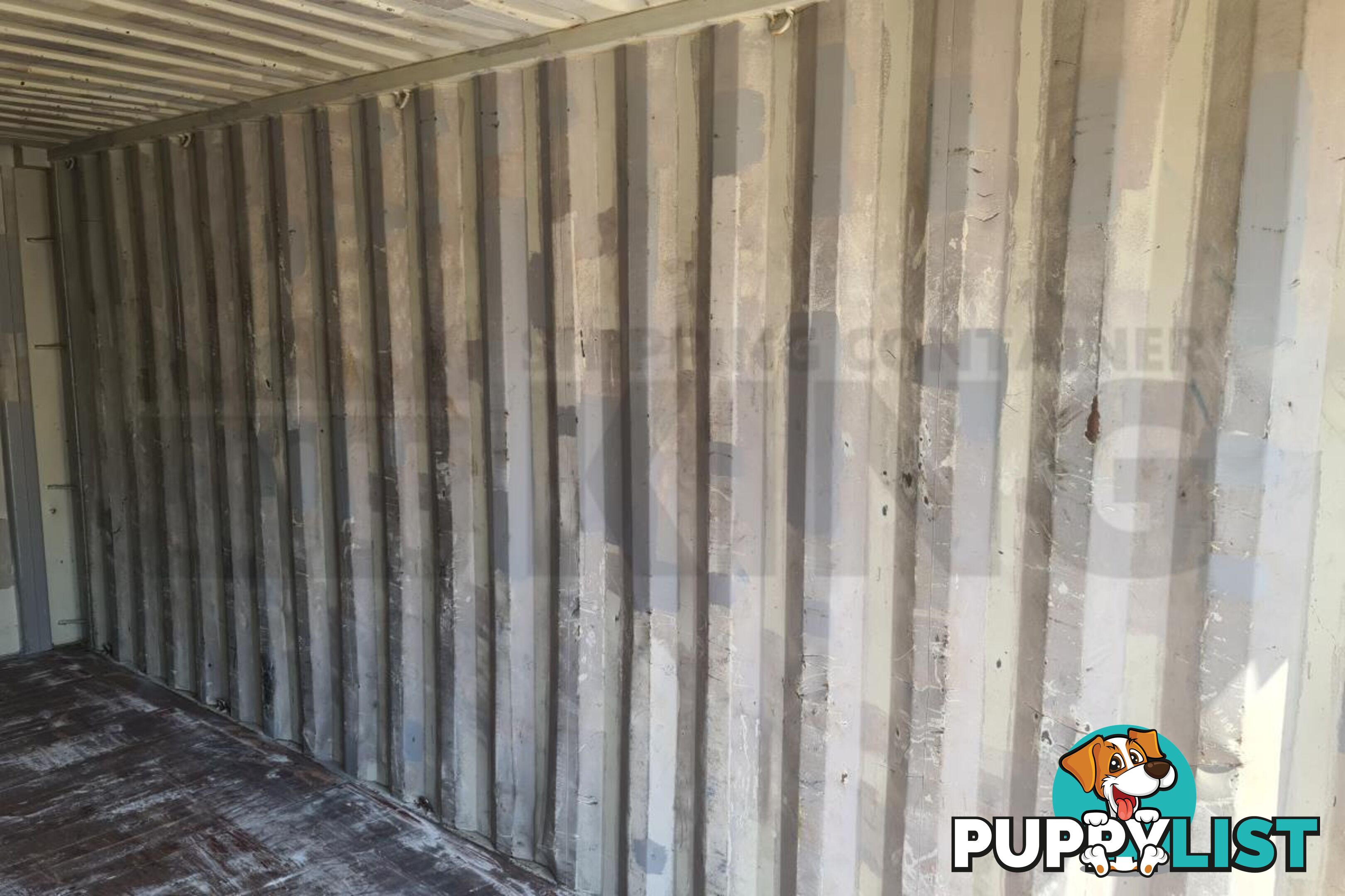 20' STANDARD HEIGHT SHIPPING CONTAINER - in Brisbane