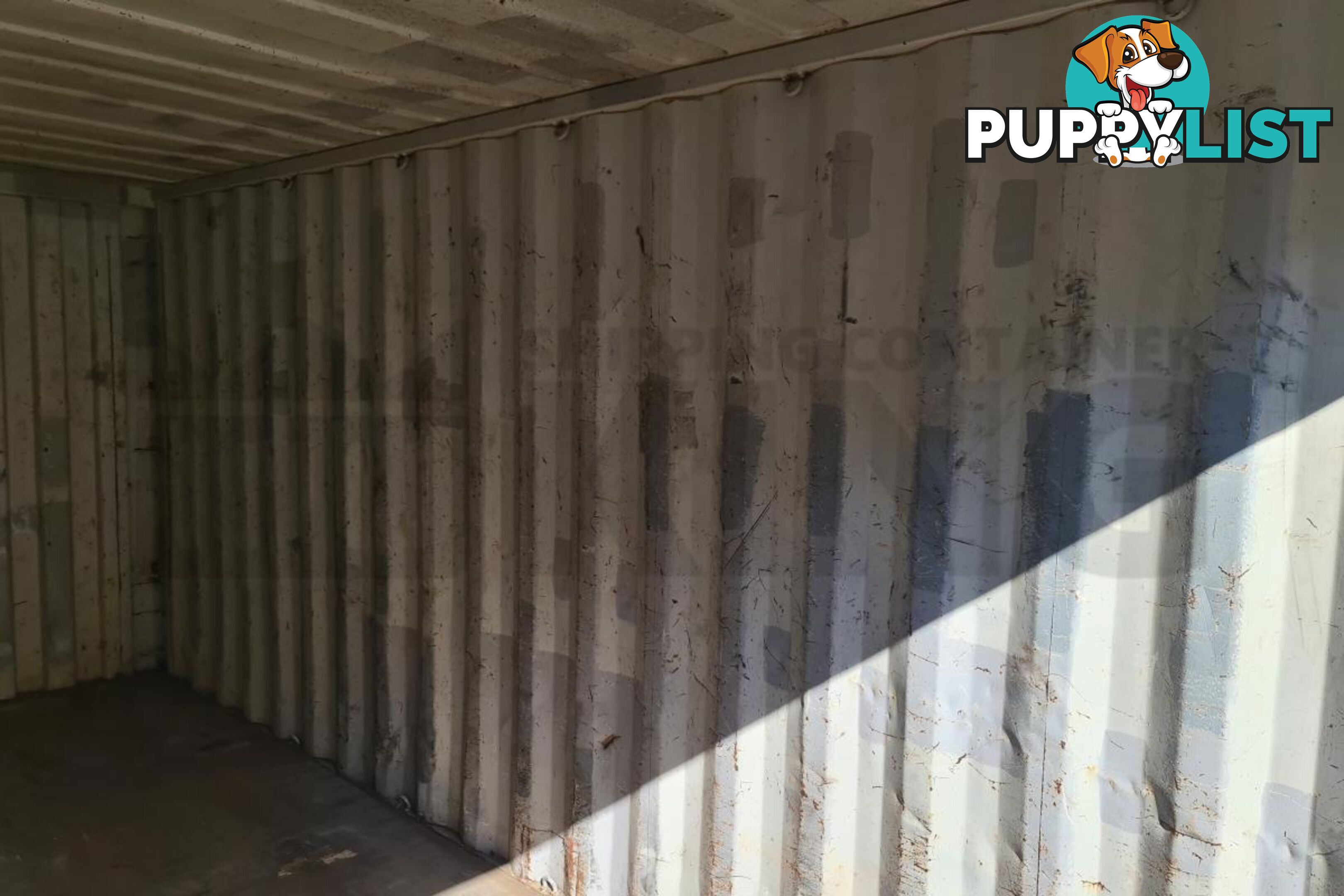 20' STANDARD HEIGHT SHIPPING CONTAINER - in Brisbane