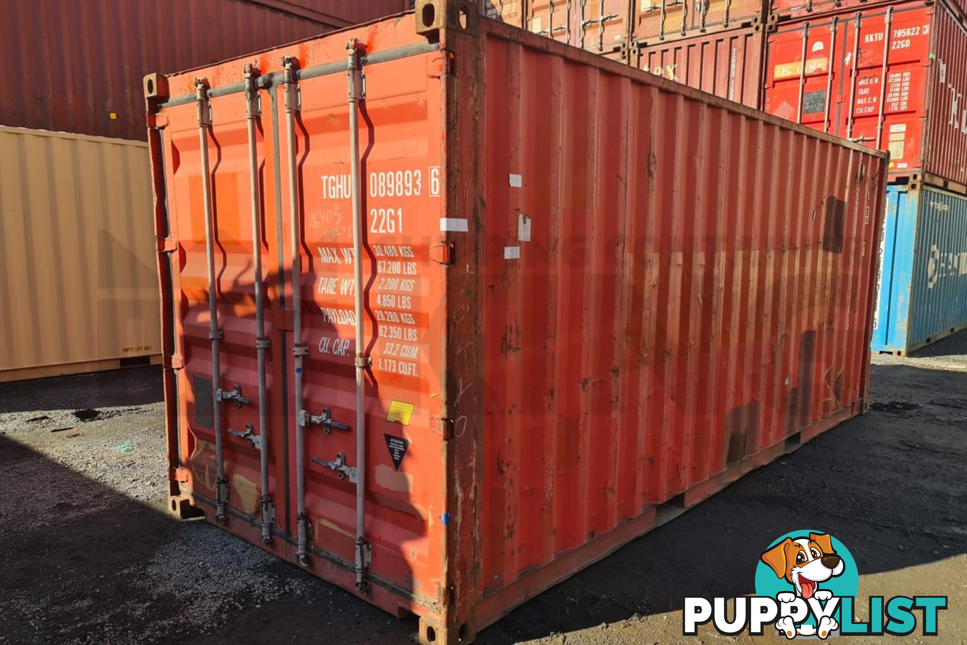 20' STANDARD HEIGHT SHIPPING CONTAINER - in Brisbane