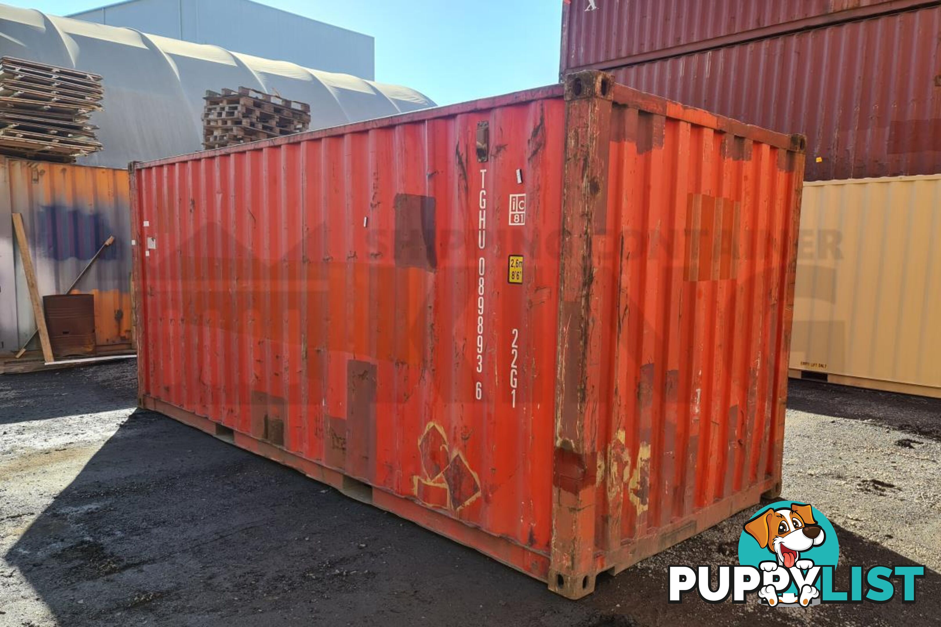 20' STANDARD HEIGHT SHIPPING CONTAINER - in Brisbane