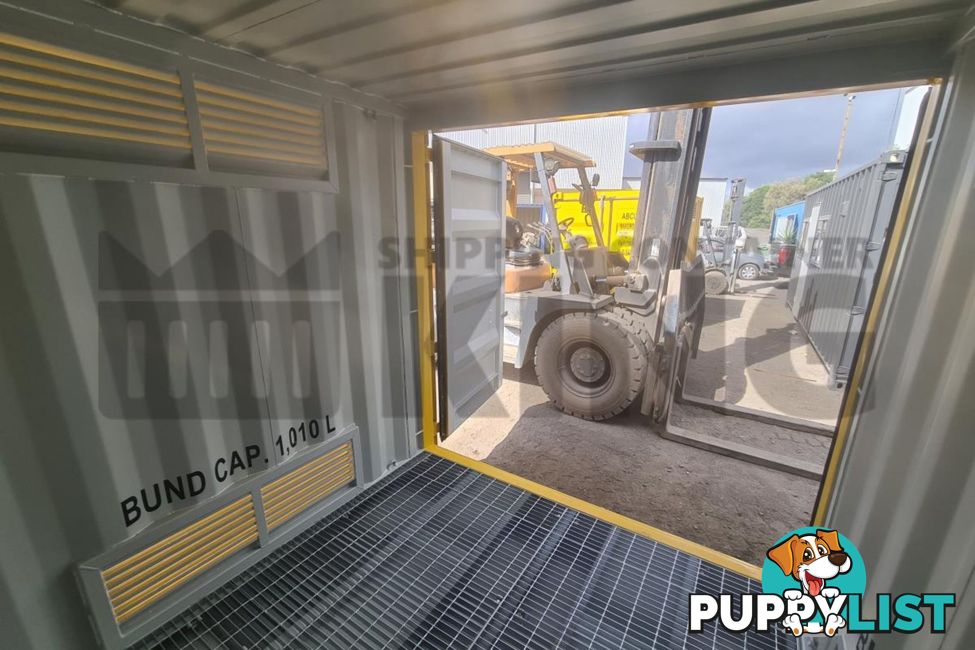 8' DANGEROUS GOODS SHIPPING CONTAINER (4 CORNER POST)