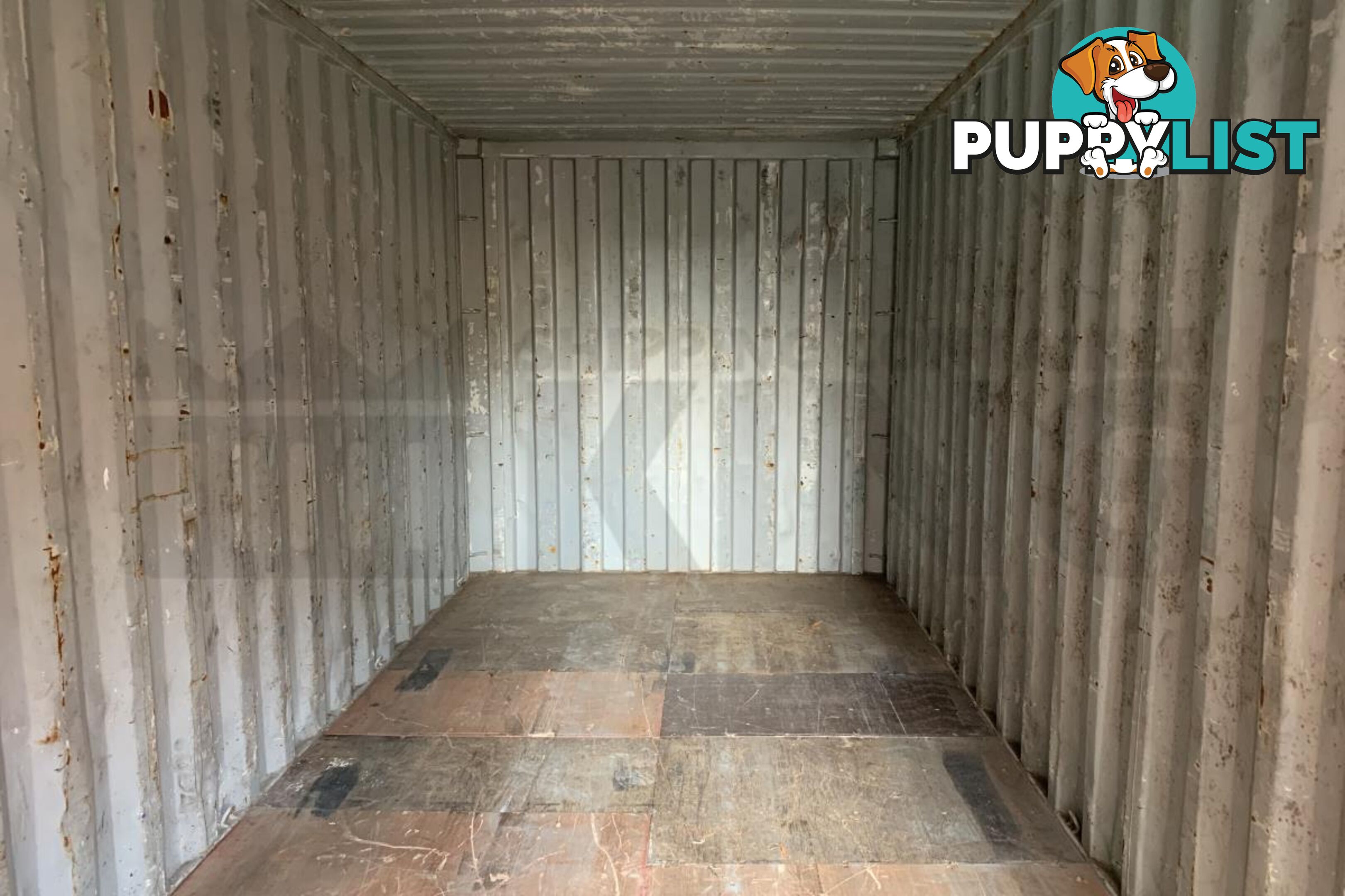 20' STANDARD HEIGHT SHIPPING CONTAINER - in Brisbane