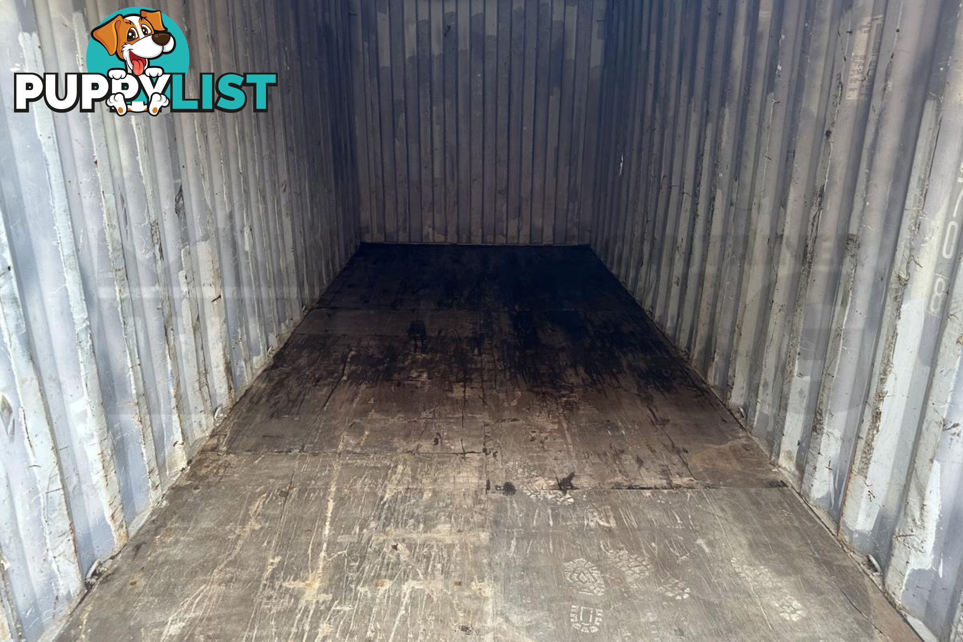 20' STANDARD HEIGHT SHIPPING CONTAINER - in Brisbane