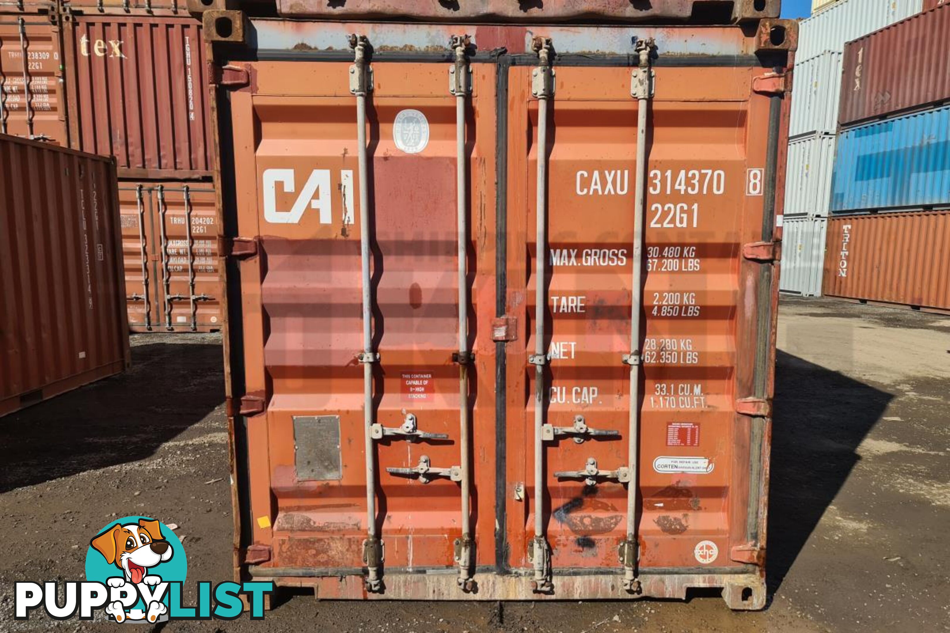 20' STANDARD HEIGHT SHIPPING CONTAINER - in Brisbane