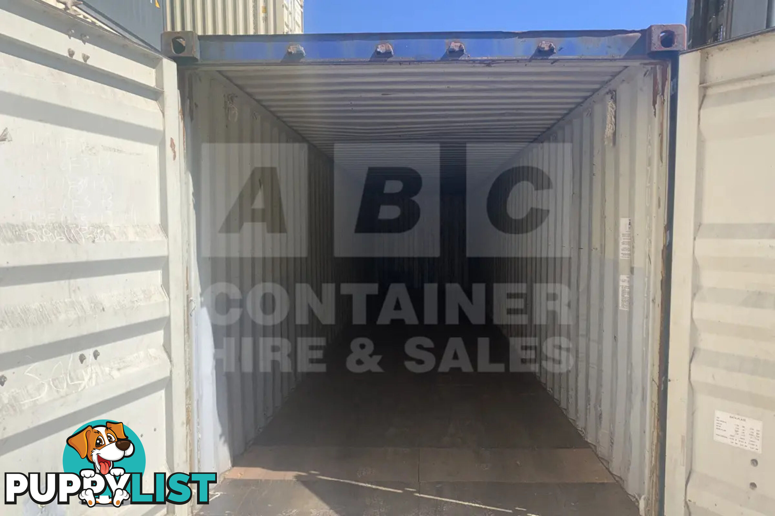 40' STANDARD HEIGHT SHIPPING CONTAINER