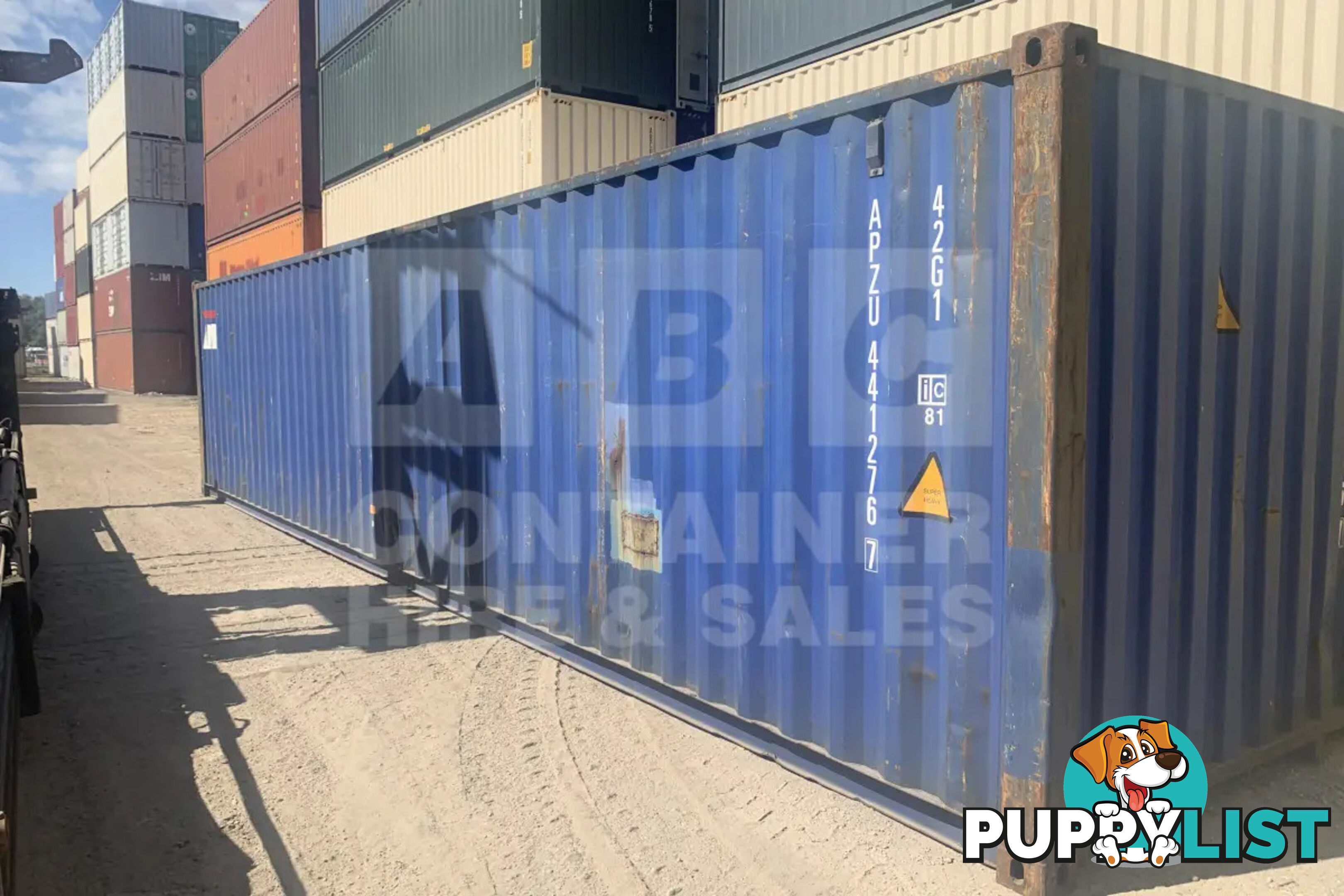 40' STANDARD HEIGHT SHIPPING CONTAINER