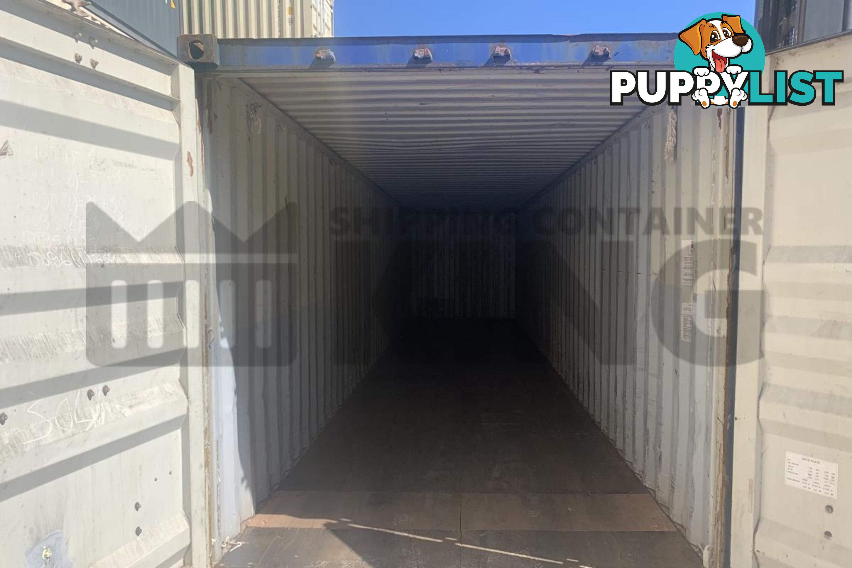 40' STANDARD HEIGHT SHIPPING CONTAINER
