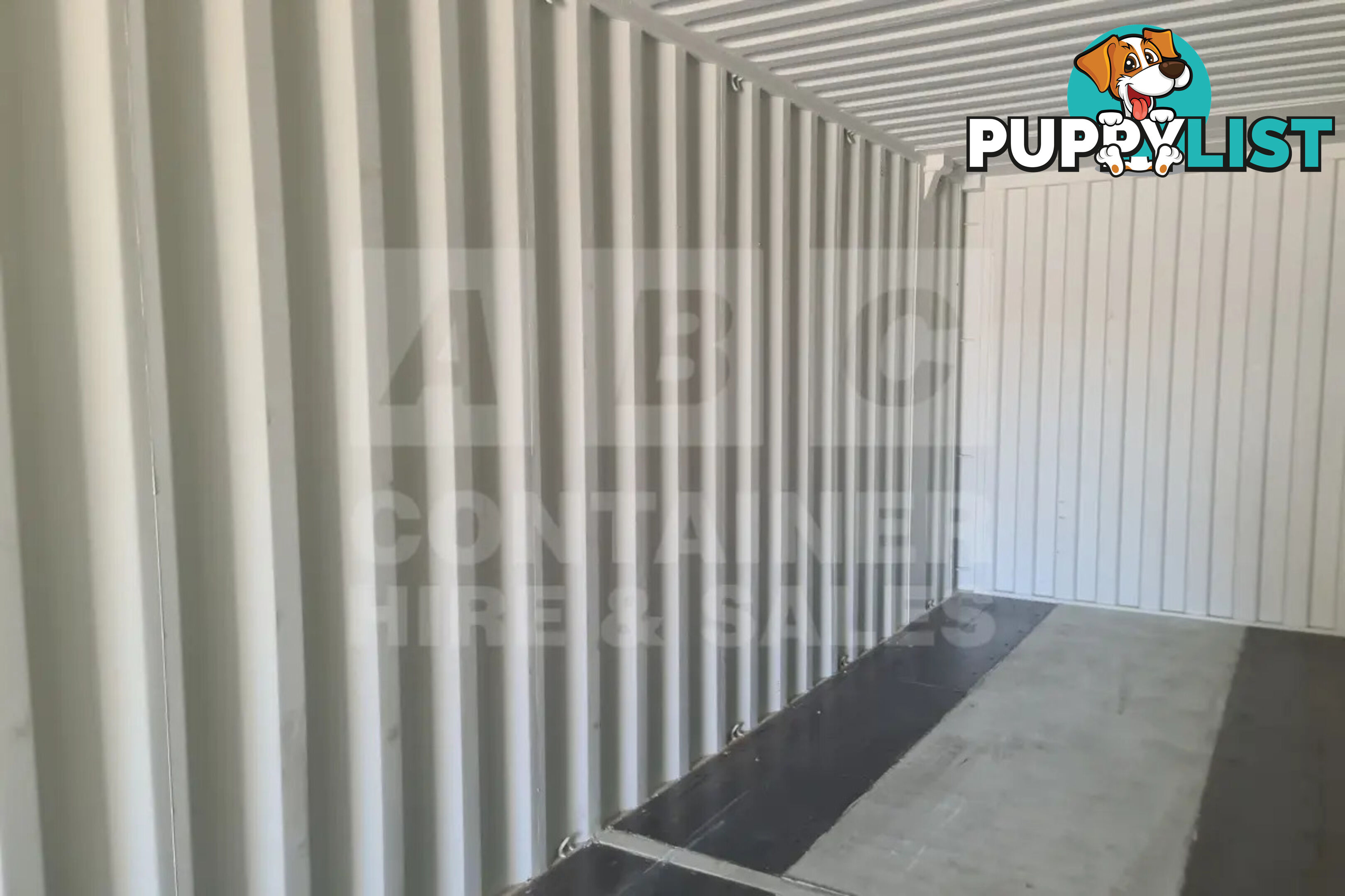 45' LONG HIGH CUBE DRY 45' X 9'6'' X 8'/8'2'' - in Brisbane