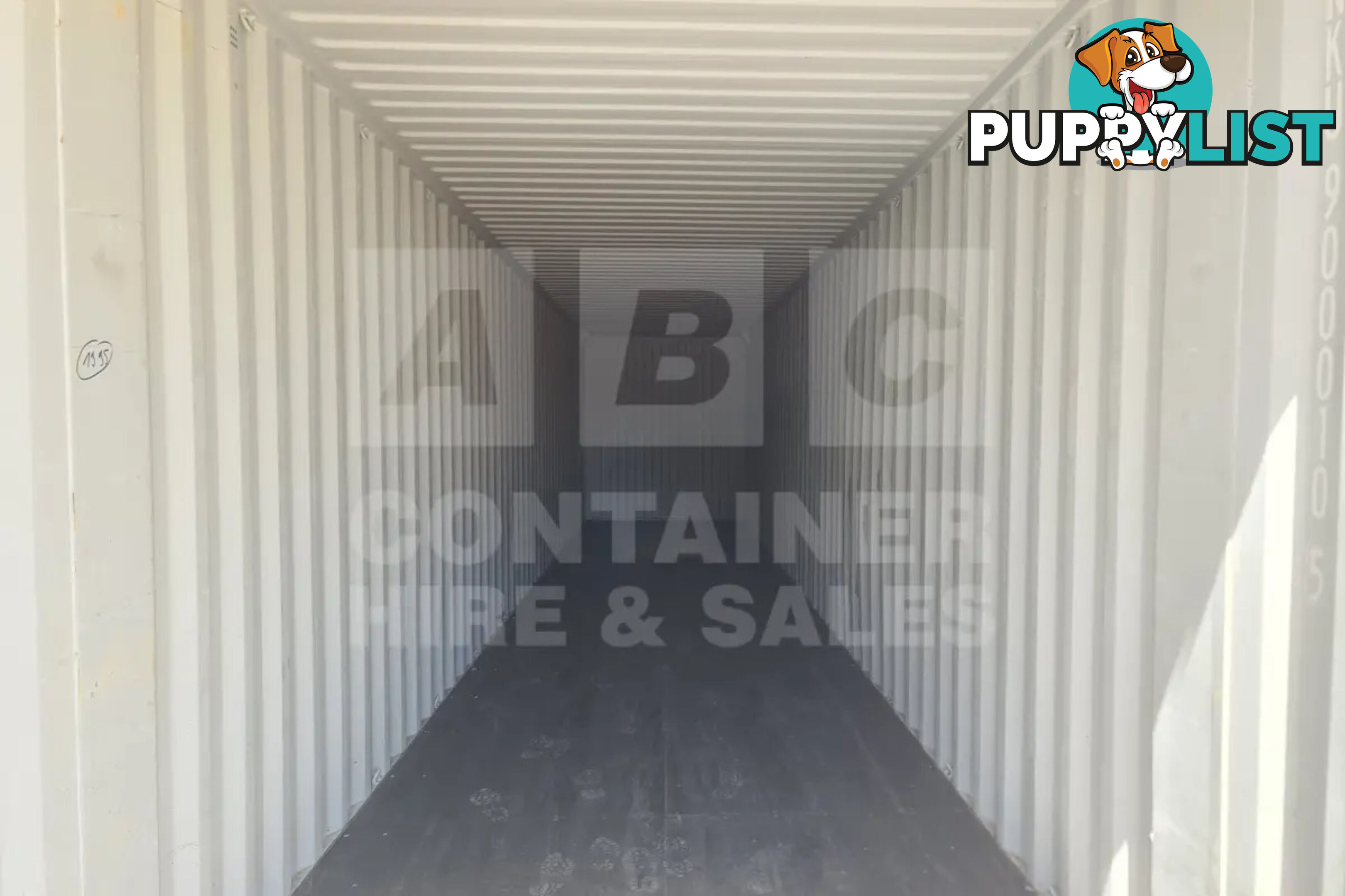45' LONG HIGH CUBE DRY 45' X 9'6'' X 8'/8'2'' - in Brisbane