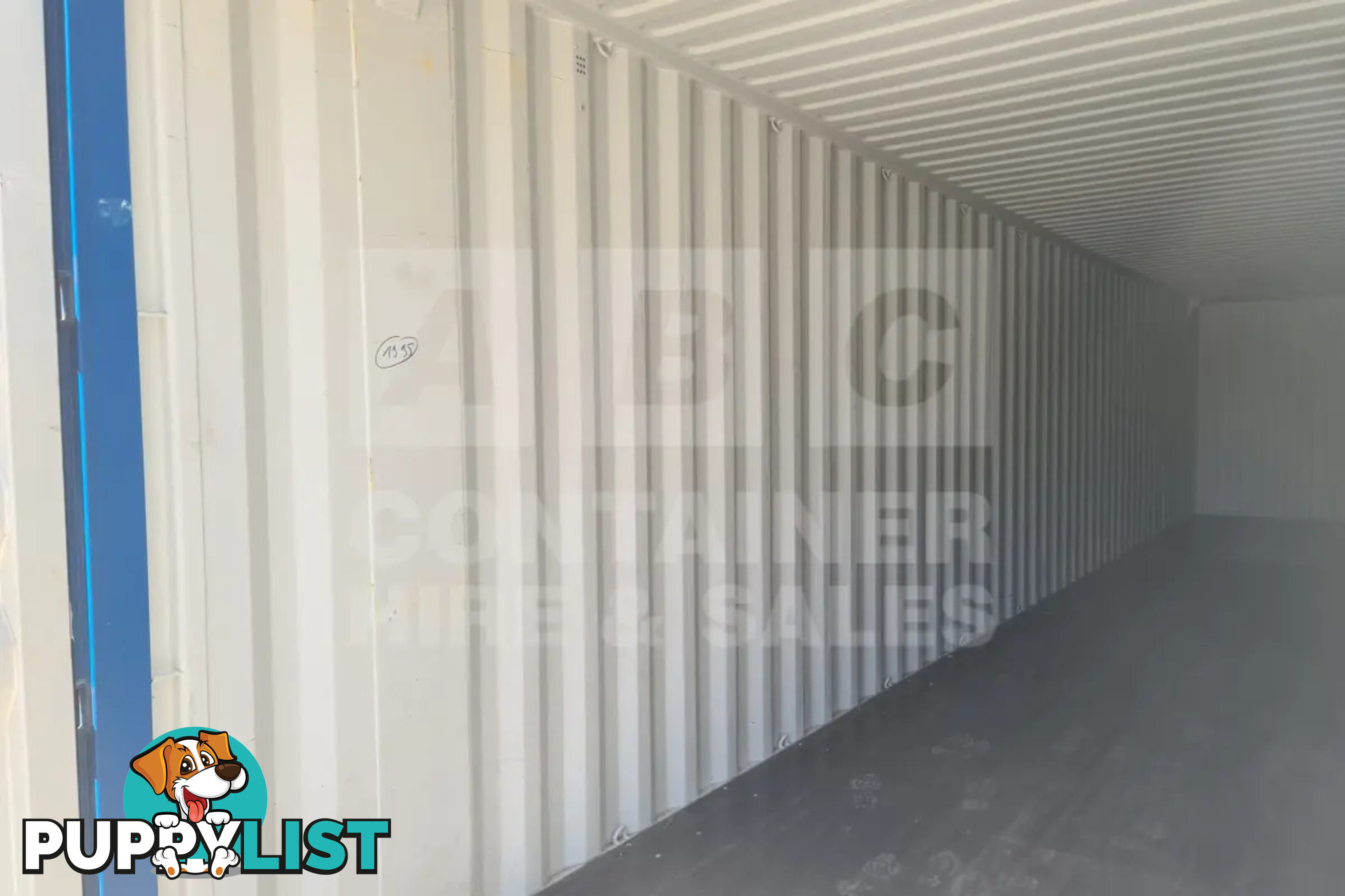 45' LONG HIGH CUBE DRY 45' X 9'6'' X 8'/8'2'' - in Brisbane
