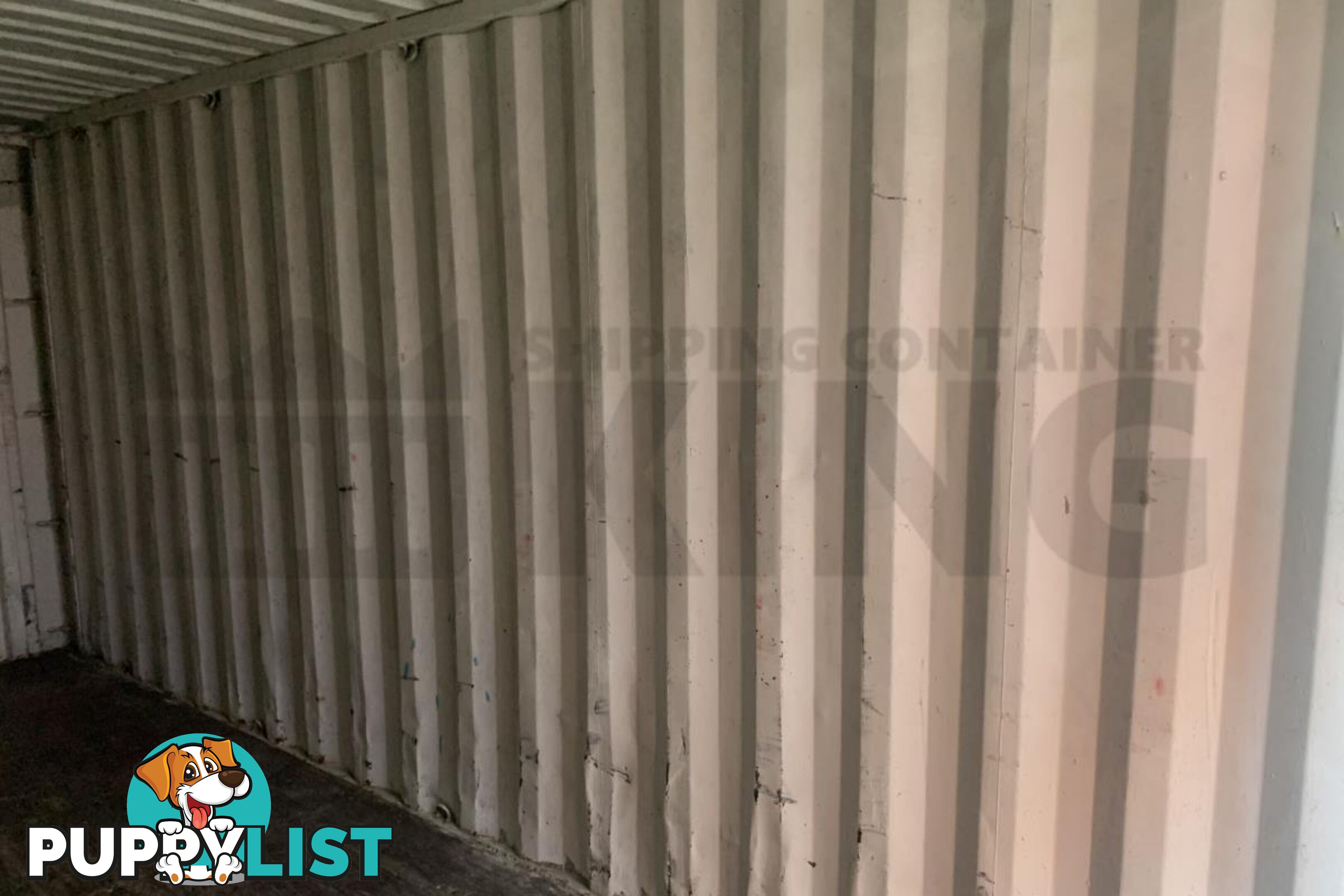 20' STANDARD HEIGHT SHIPPING CONTAINER - in Brisbane