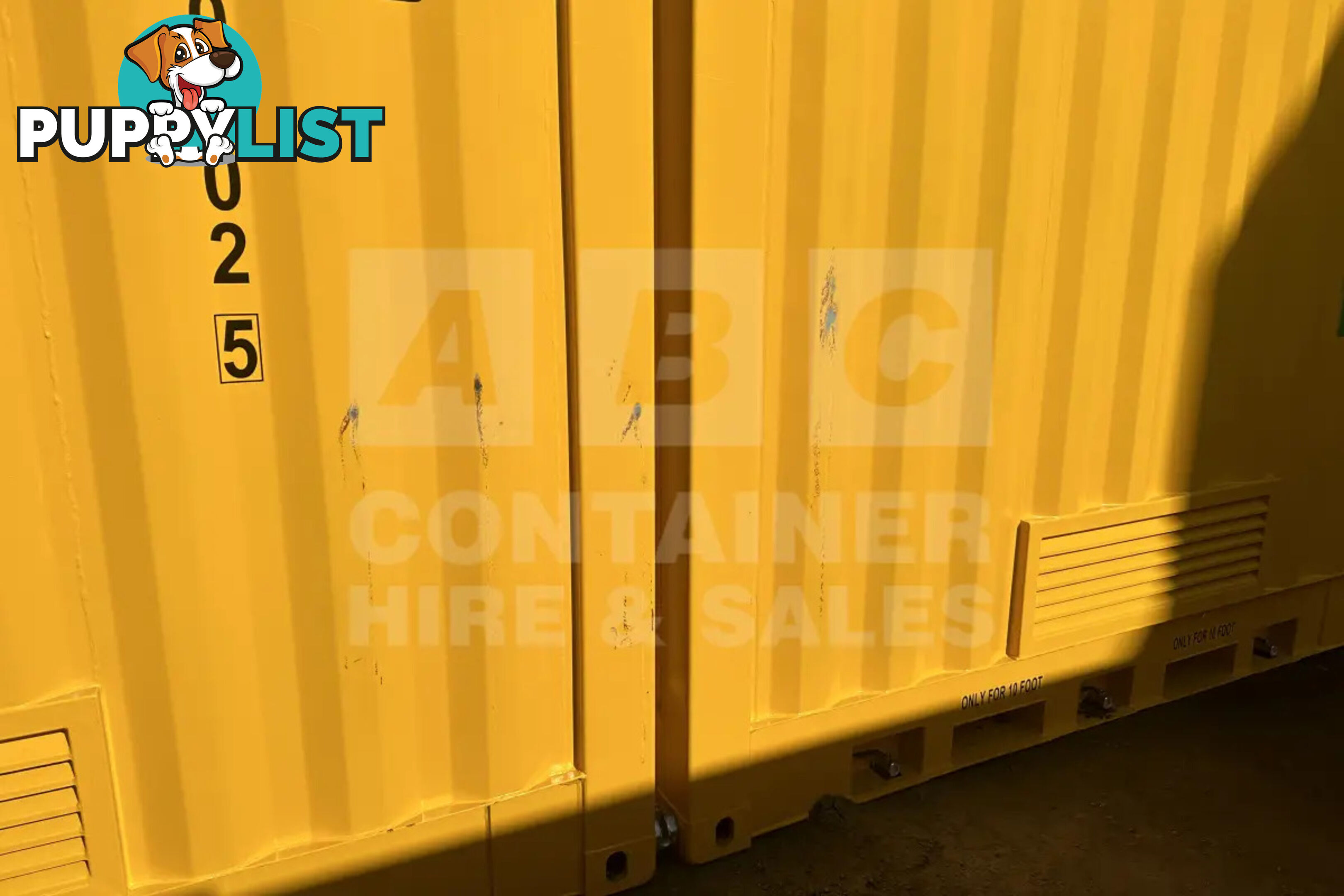 PAIR OF 10' HC DANGEROUS GOODS CONTAINERS (2 X 4 POST 10' DG'S)