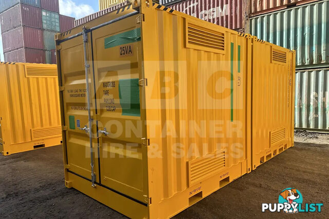 PAIR OF 10' HC DANGEROUS GOODS CONTAINERS (2 X 4 POST 10' DG'S)