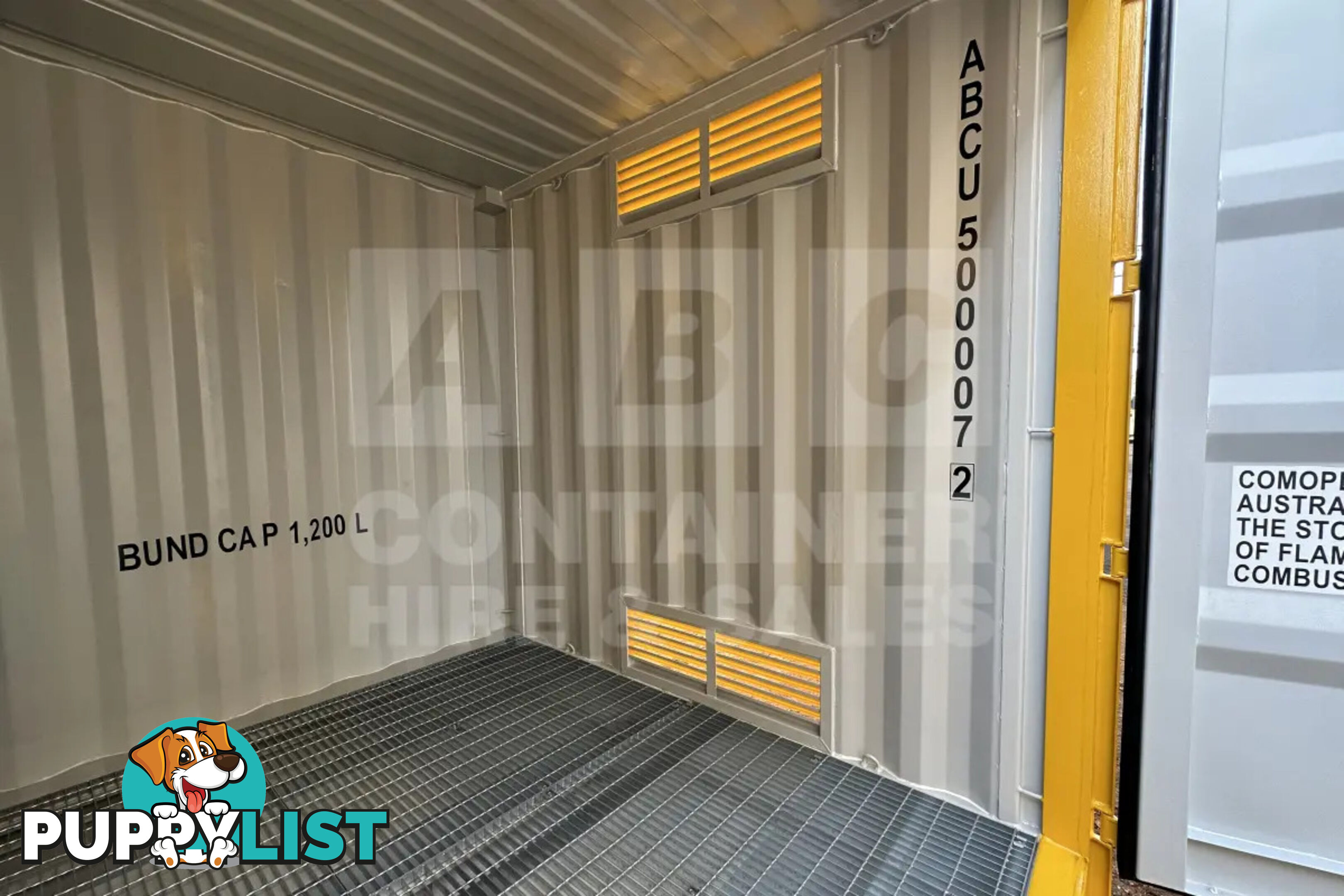 PAIR OF 10' HC DANGEROUS GOODS CONTAINERS (2 X 4 POST 10' DG'S)