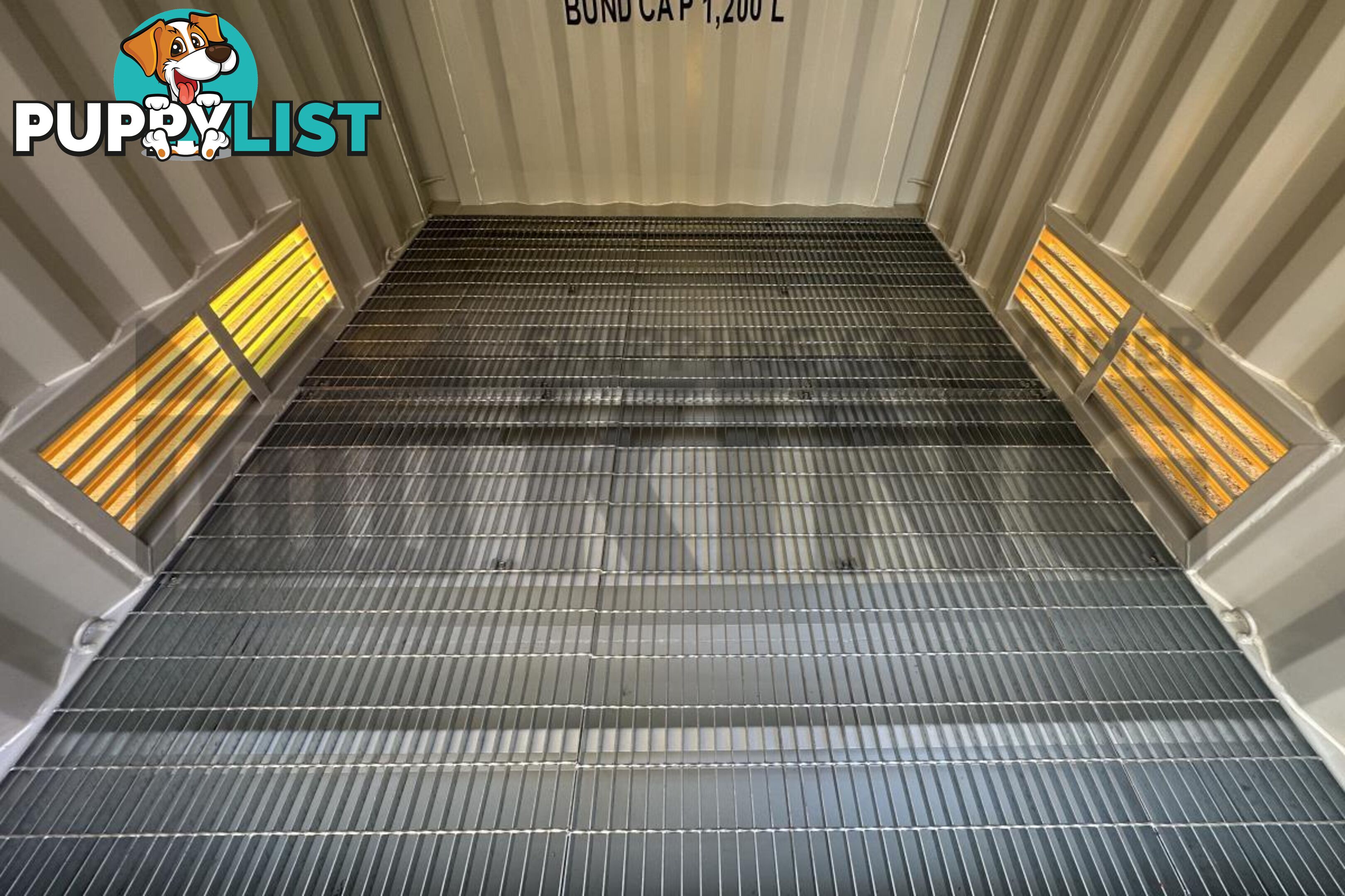 PAIR OF 10' HC DANGEROUS GOODS CONTAINERS (2 X 4 POST 10' DG'S)