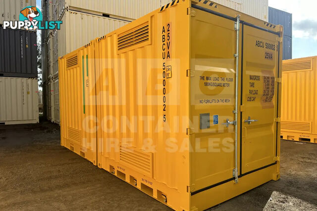 PAIR OF 10' HC DANGEROUS GOODS CONTAINERS (2 X 4 POST 10' DG'S)