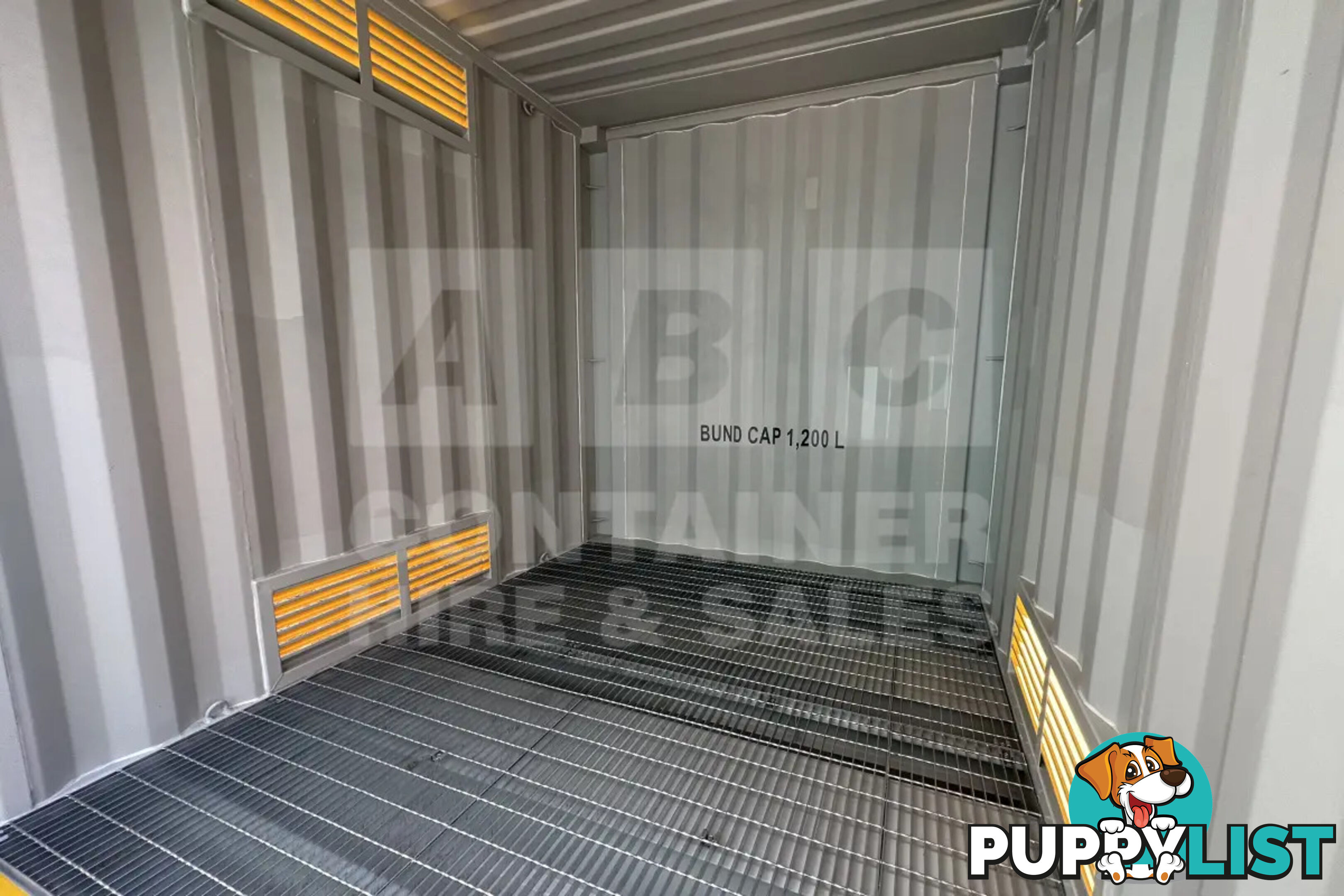 PAIR OF 10' HC DANGEROUS GOODS CONTAINERS (2 X 4 POST 10' DG'S)