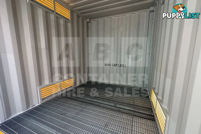 PAIR OF 10' HC DANGEROUS GOODS CONTAINERS (2 X 4 POST 10' DG'S)