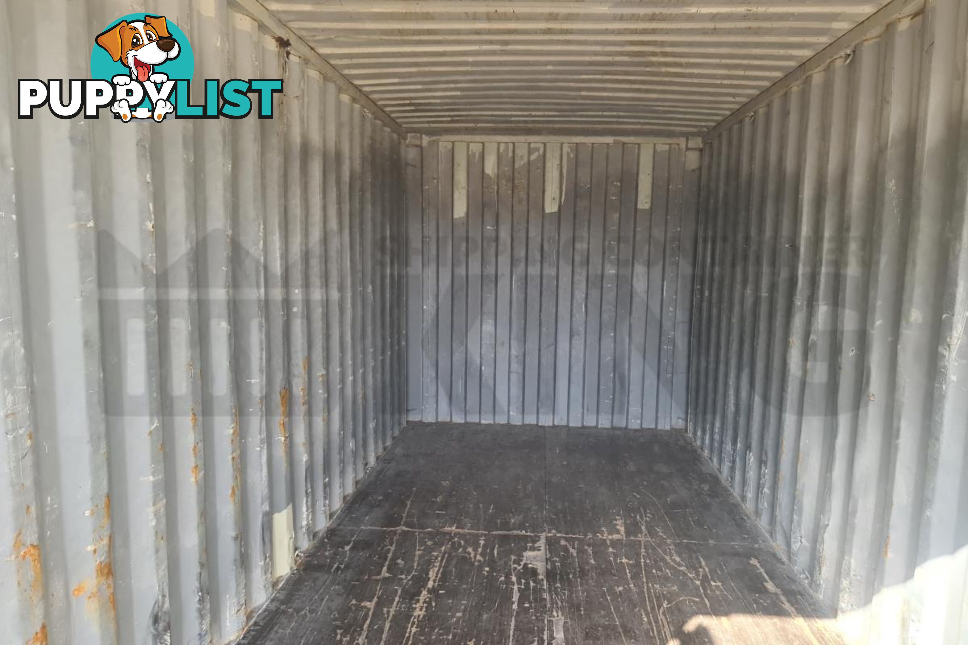 20' STANDARD HEIGHT SHIPPING CONTAINER - in Brisbane