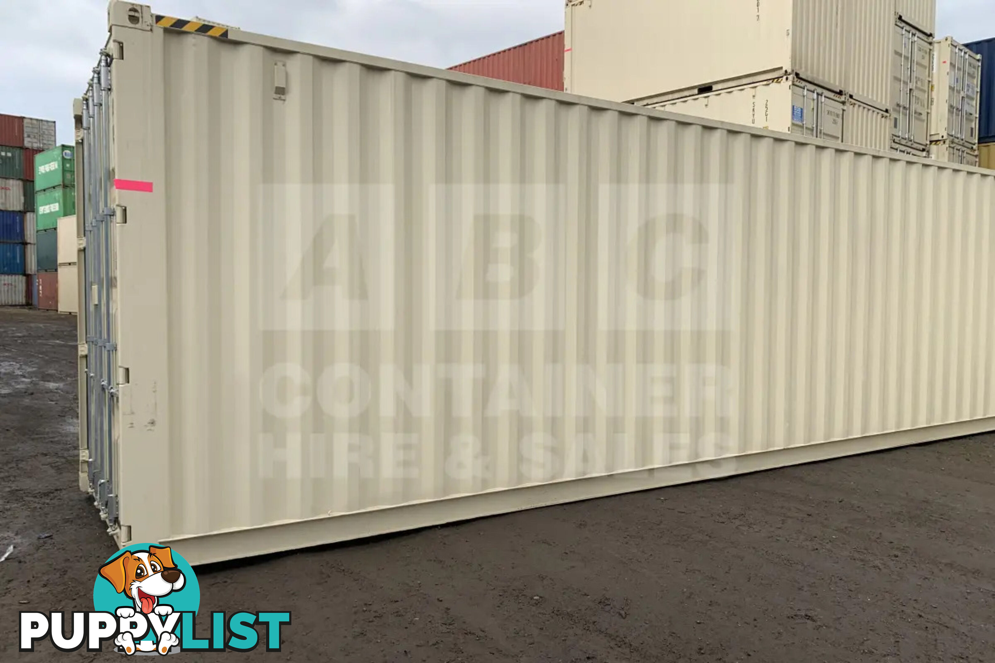 40' HIGH CUBE SHIPPING CONTAINER (STEEL FLOOR) - in Brisbane