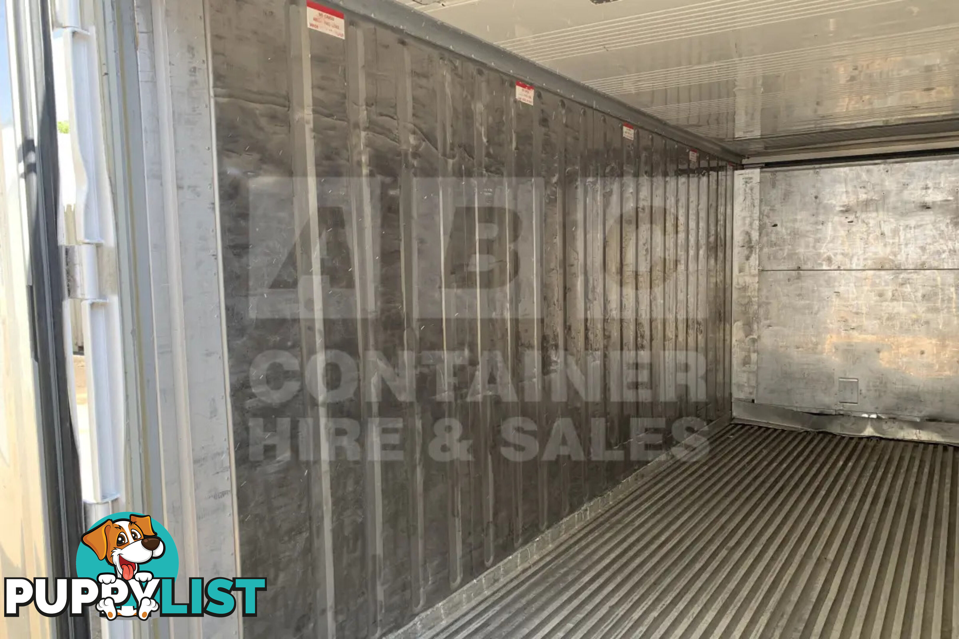 20' STANDARD HEIGHT REFRIGERATED "REEFER" SHIPPING CONTAINER (OPERATIONAL)