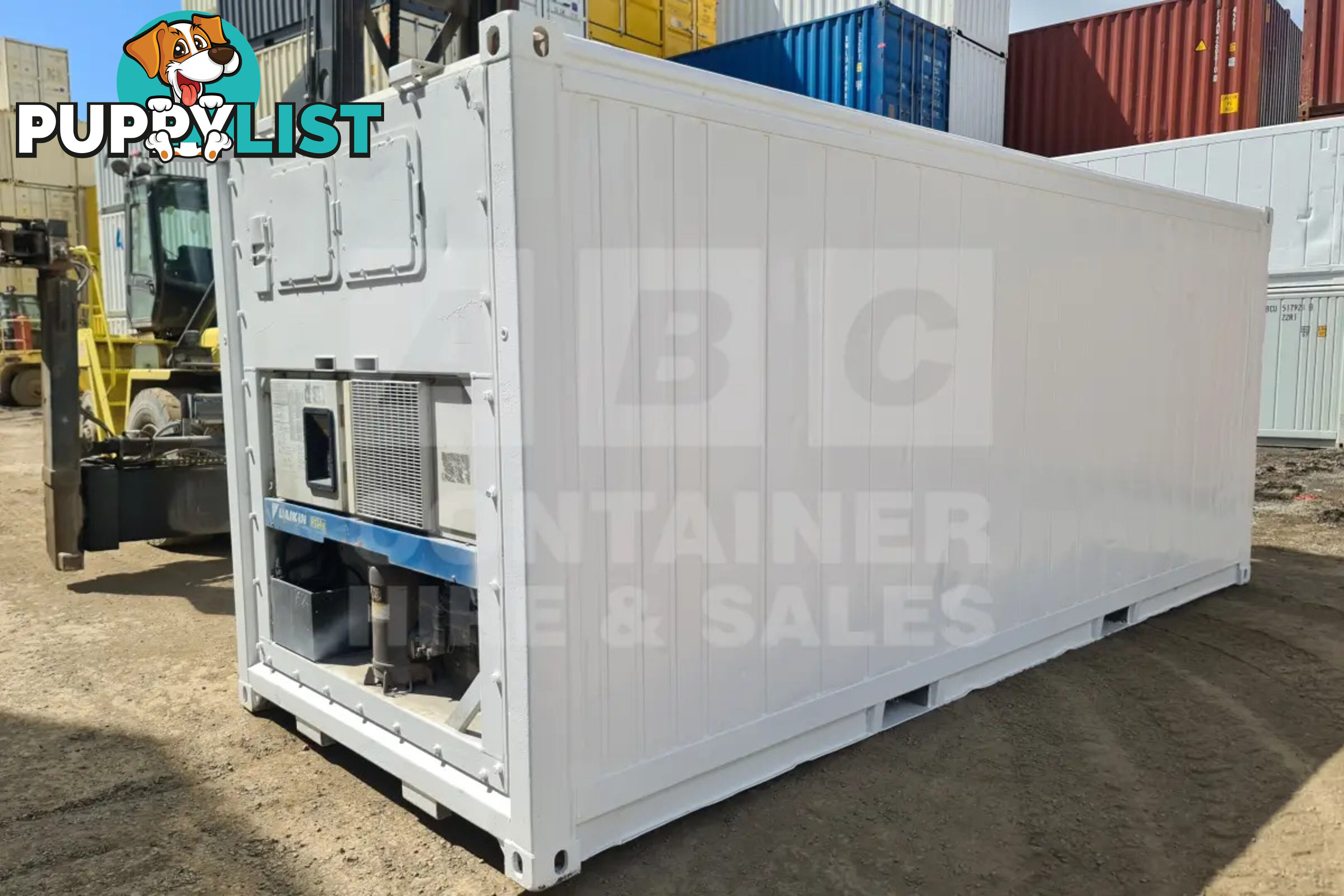 20' STANDARD HEIGHT REFRIGERATED "REEFER" SHIPPING CONTAINER (OPERATIONAL)