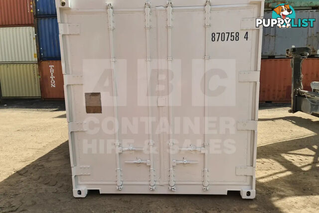 20' STANDARD HEIGHT REFRIGERATED "REEFER" SHIPPING CONTAINER (OPERATIONAL)