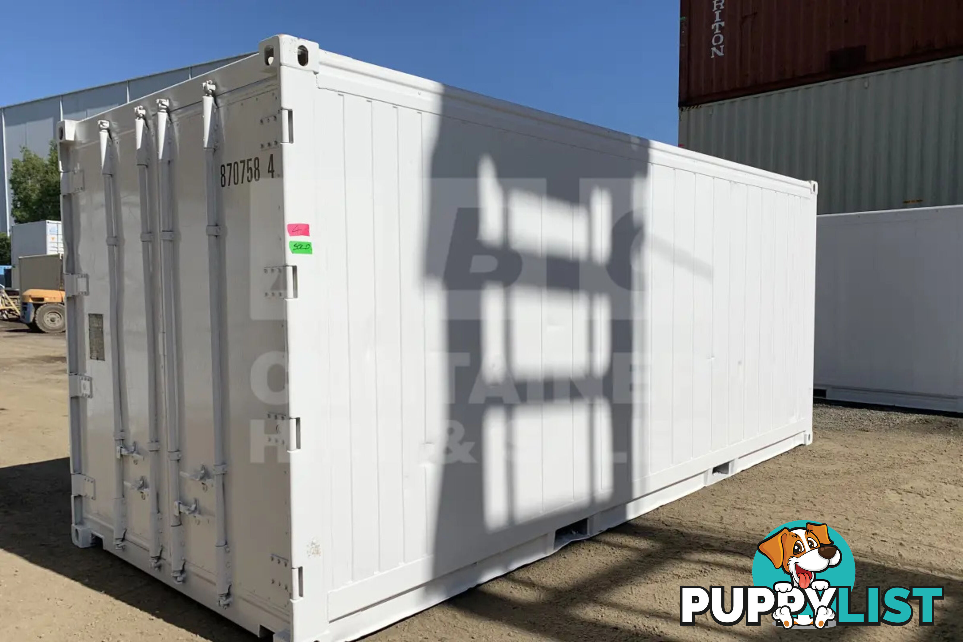 20' STANDARD HEIGHT REFRIGERATED "REEFER" SHIPPING CONTAINER (OPERATIONAL)