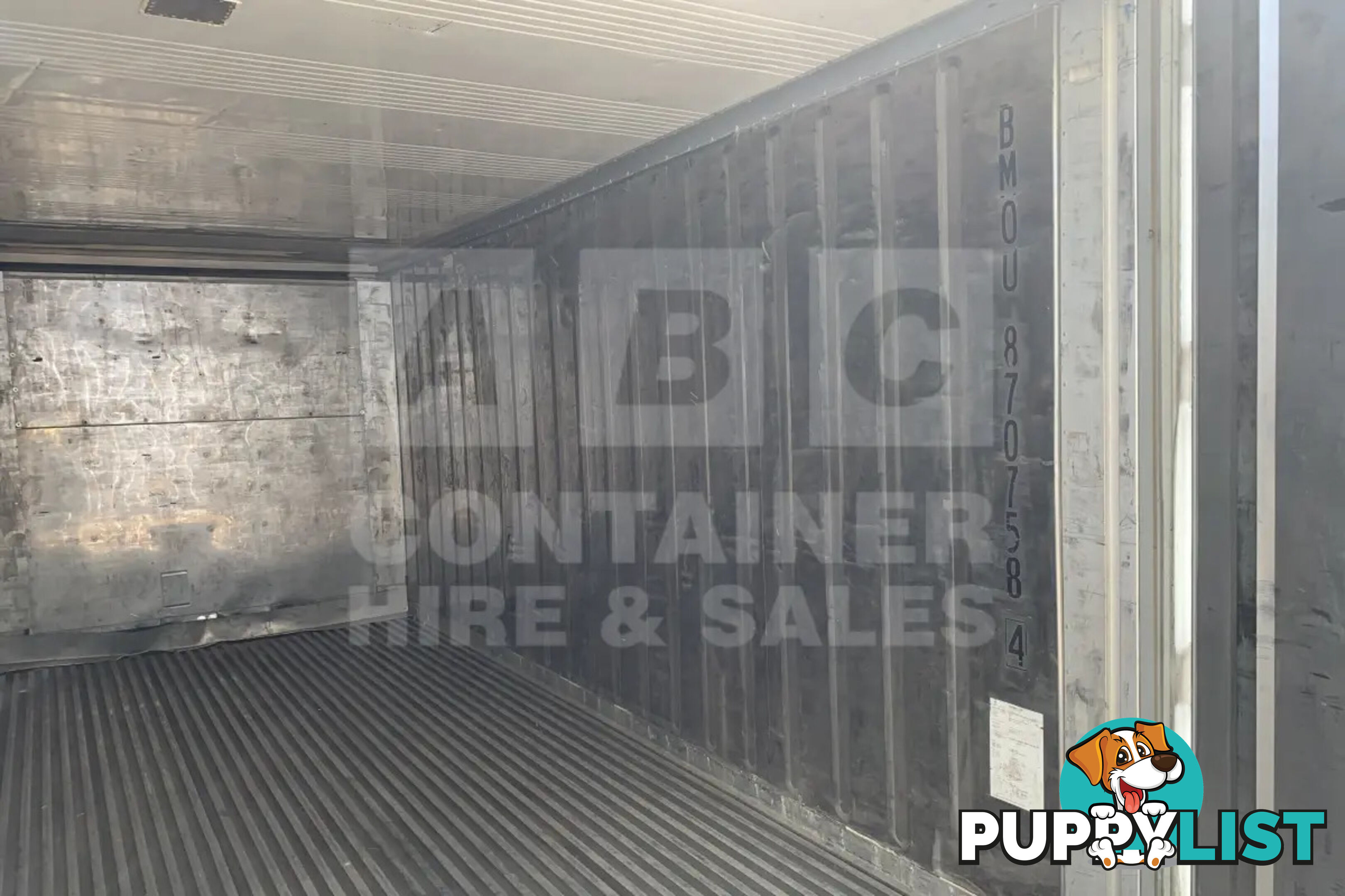 20' STANDARD HEIGHT REFRIGERATED "REEFER" SHIPPING CONTAINER (OPERATIONAL)