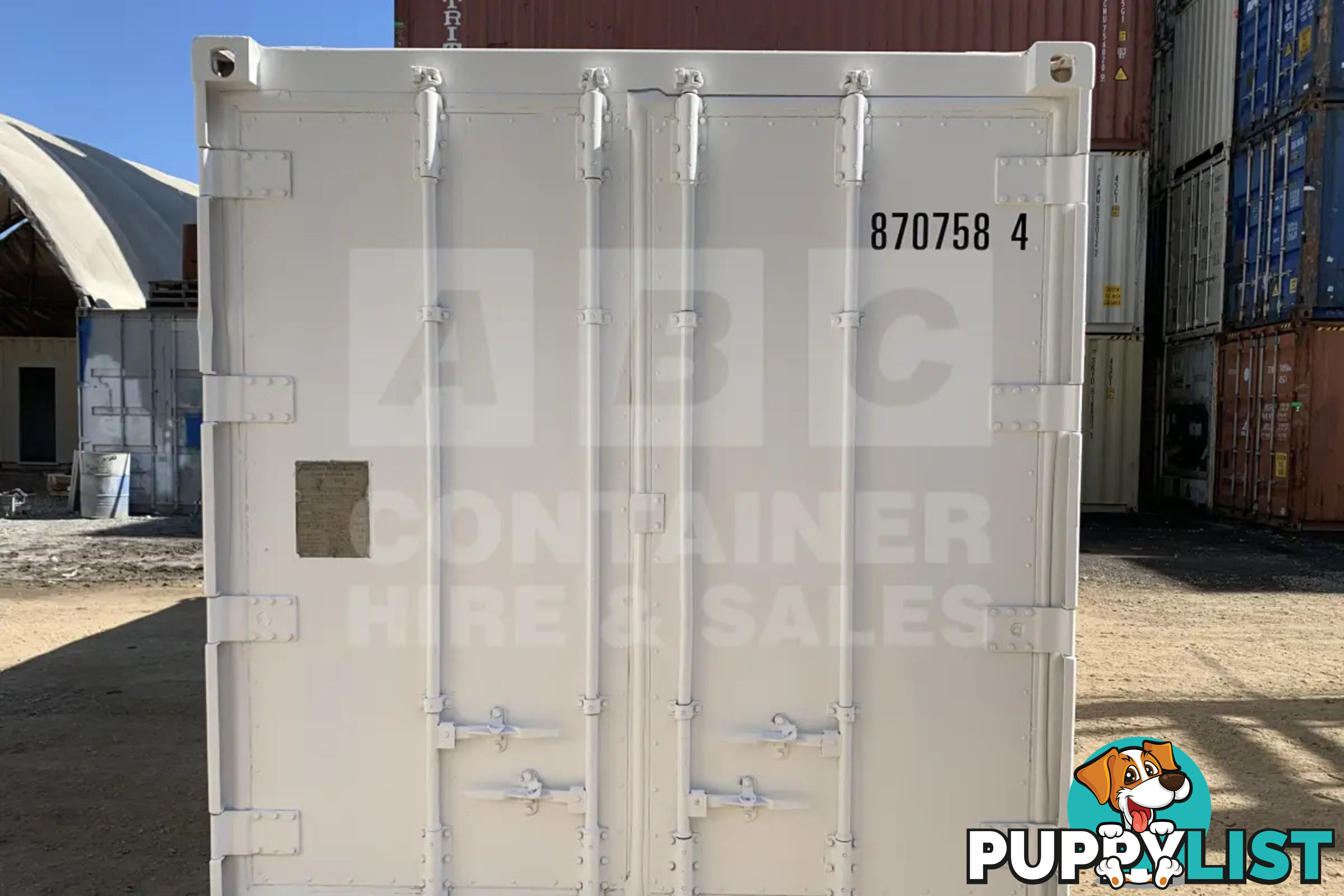 20' STANDARD HEIGHT REFRIGERATED "REEFER" SHIPPING CONTAINER (OPERATIONAL)