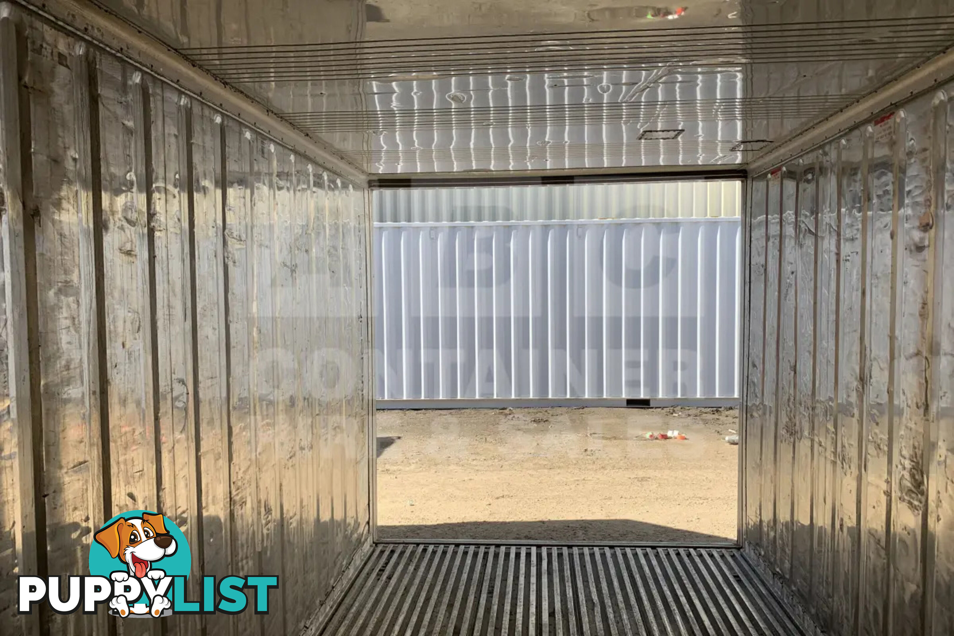 20' STANDARD HEIGHT REFRIGERATED "REEFER" SHIPPING CONTAINER (OPERATIONAL)