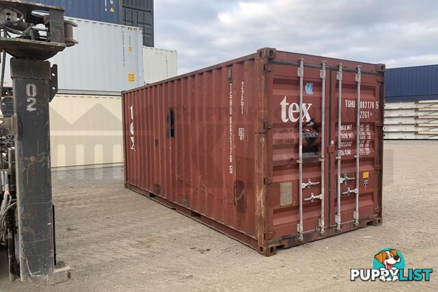 20' STANDARD HEIGHT SHIPPING CONTAINER - in Brisbane