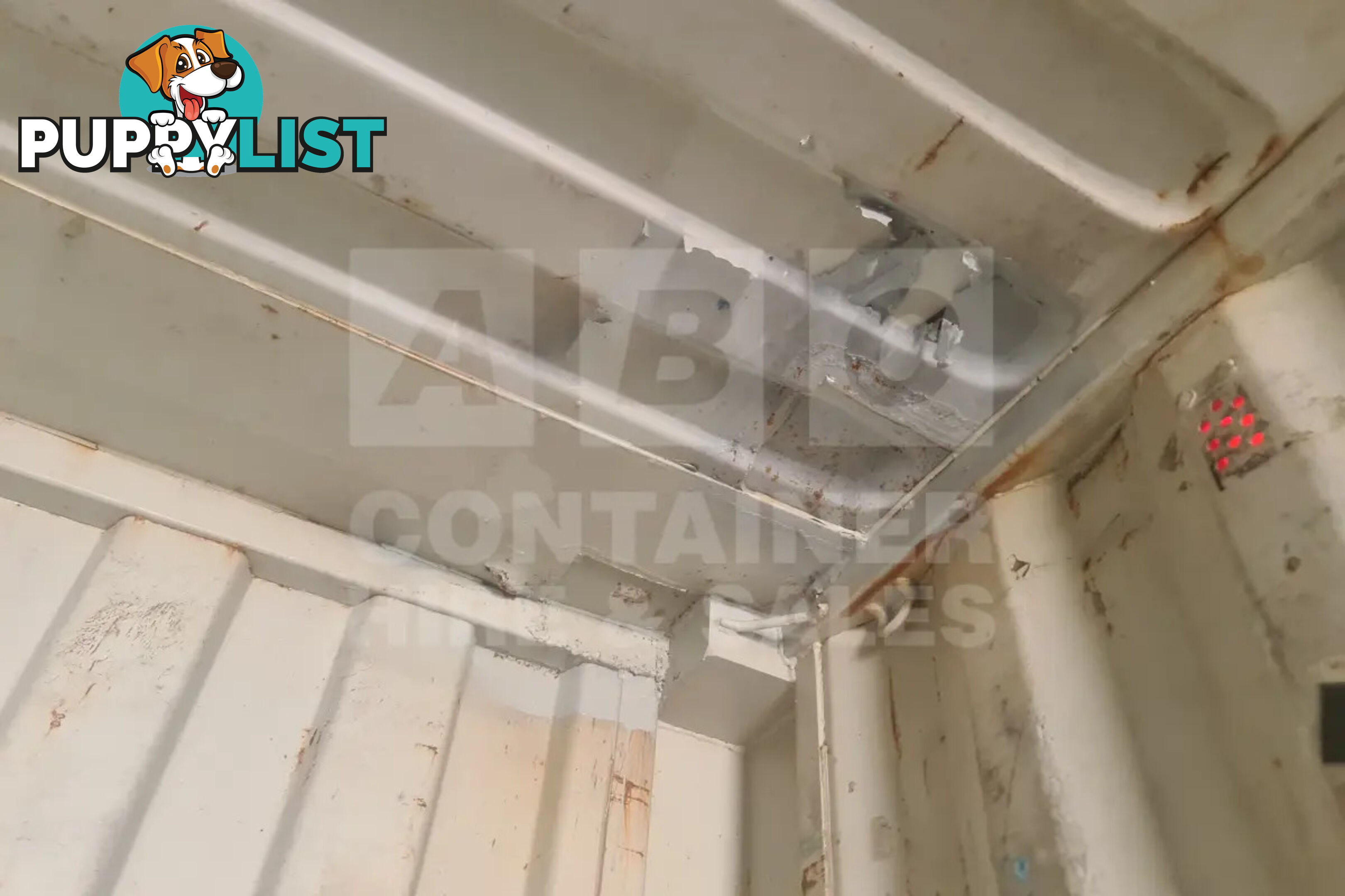 40' HIGH CUBE SHIPPING CONTAINER