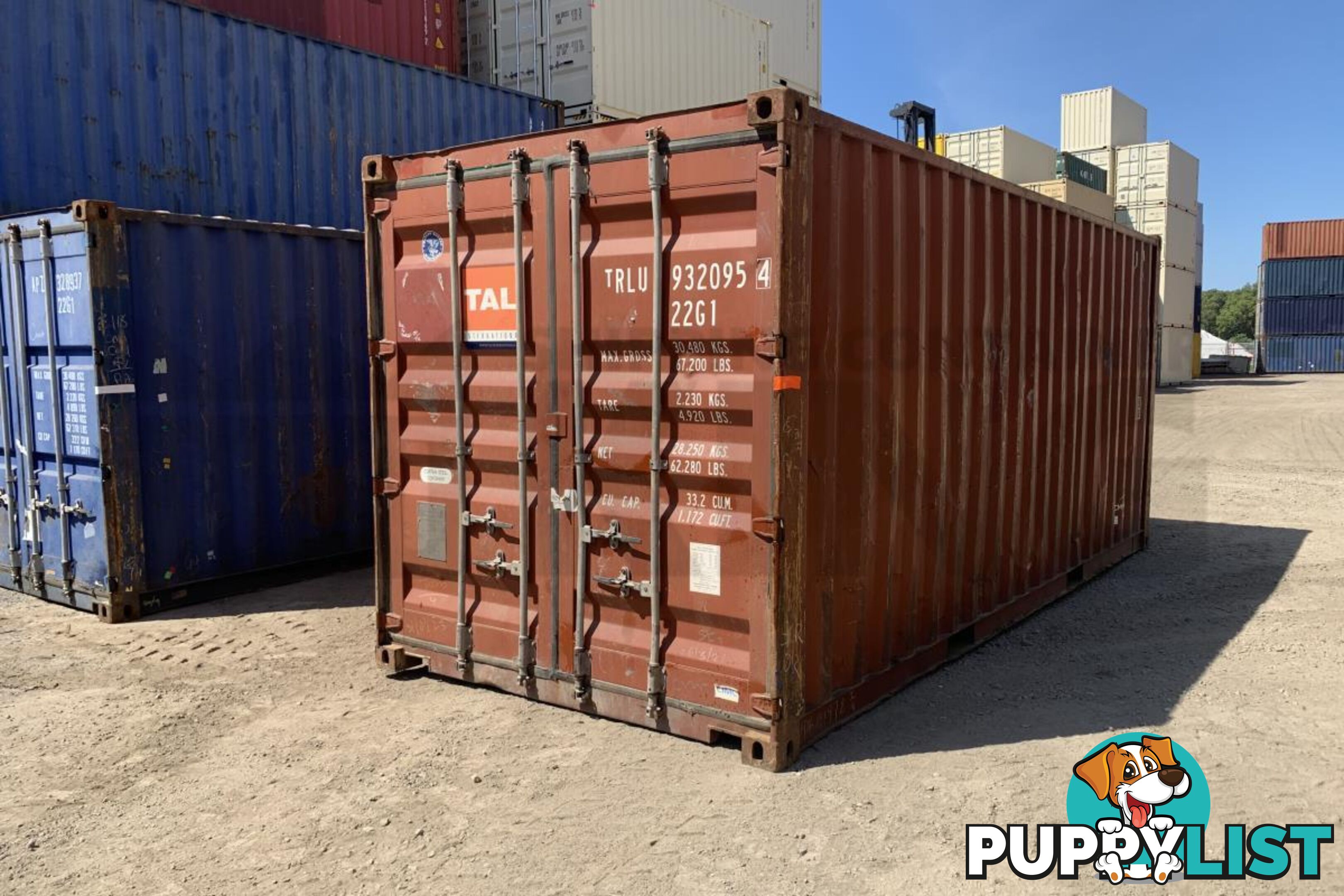 20' STANDARD HEIGHT SHIPPING CONTAINER - in Brisbane