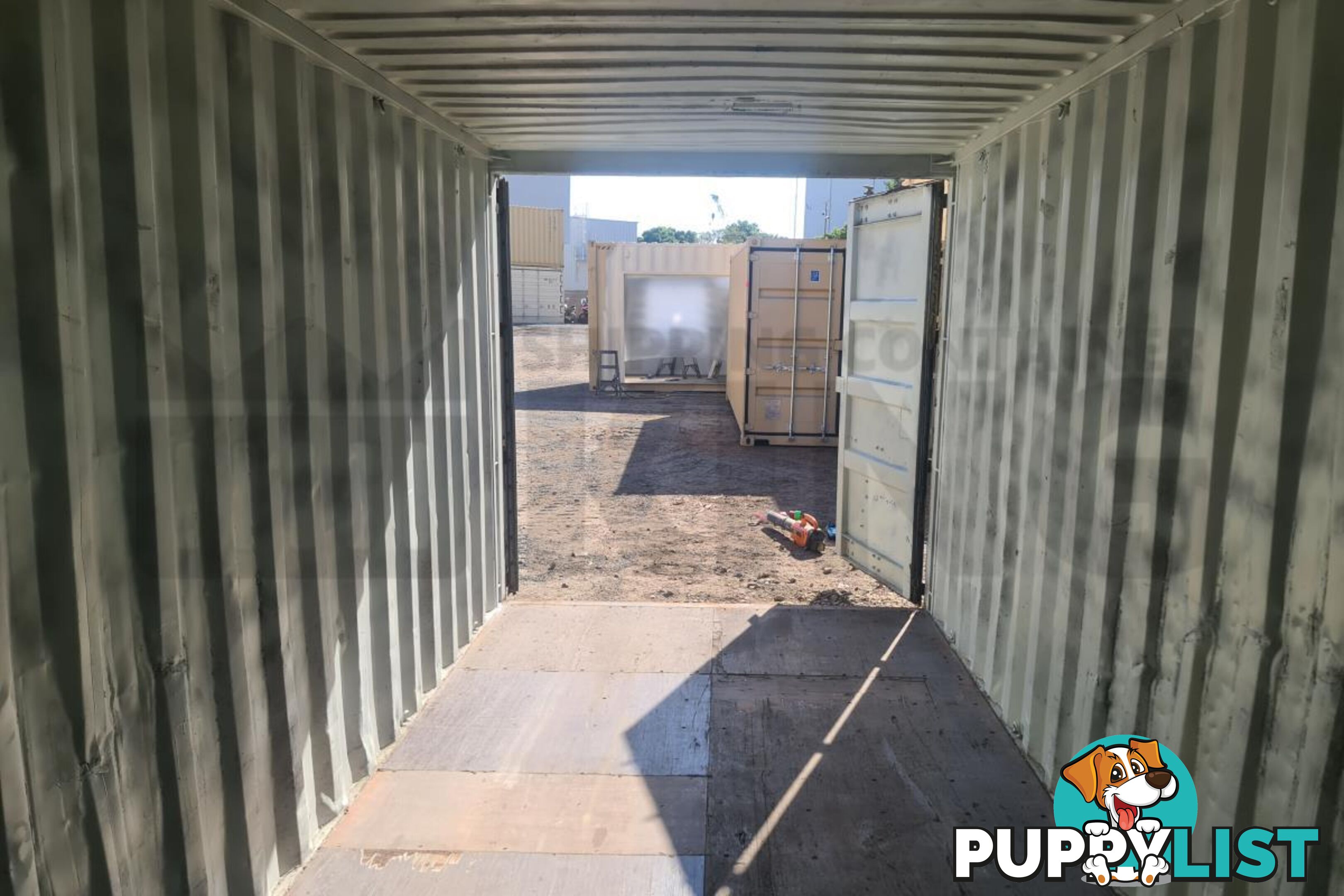 20' STANDARD HEIGHT SHIPPING CONTAINER - in Rockhampton