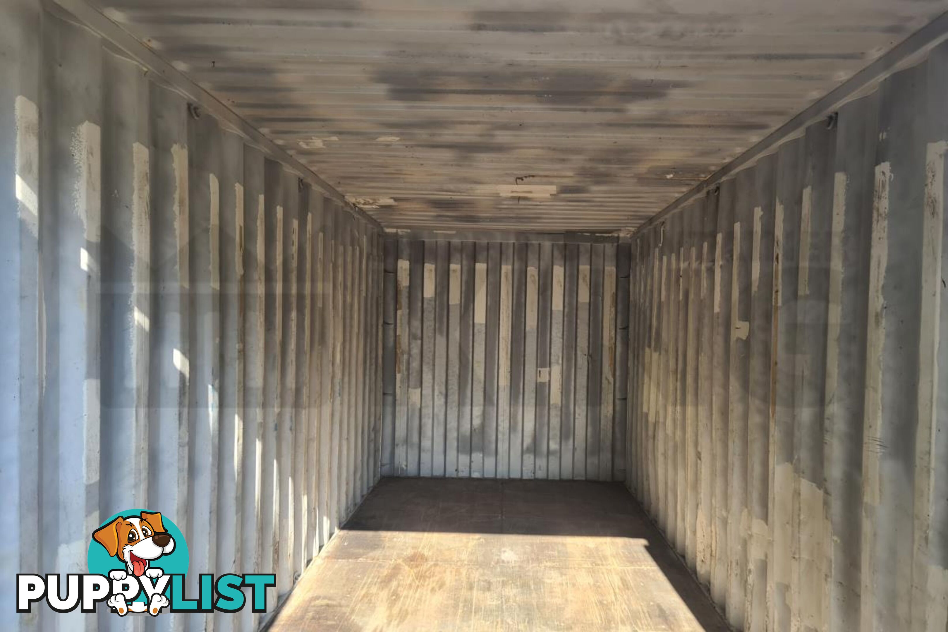 20' STANDARD HEIGHT SHIPPING CONTAINER - in Millmerran