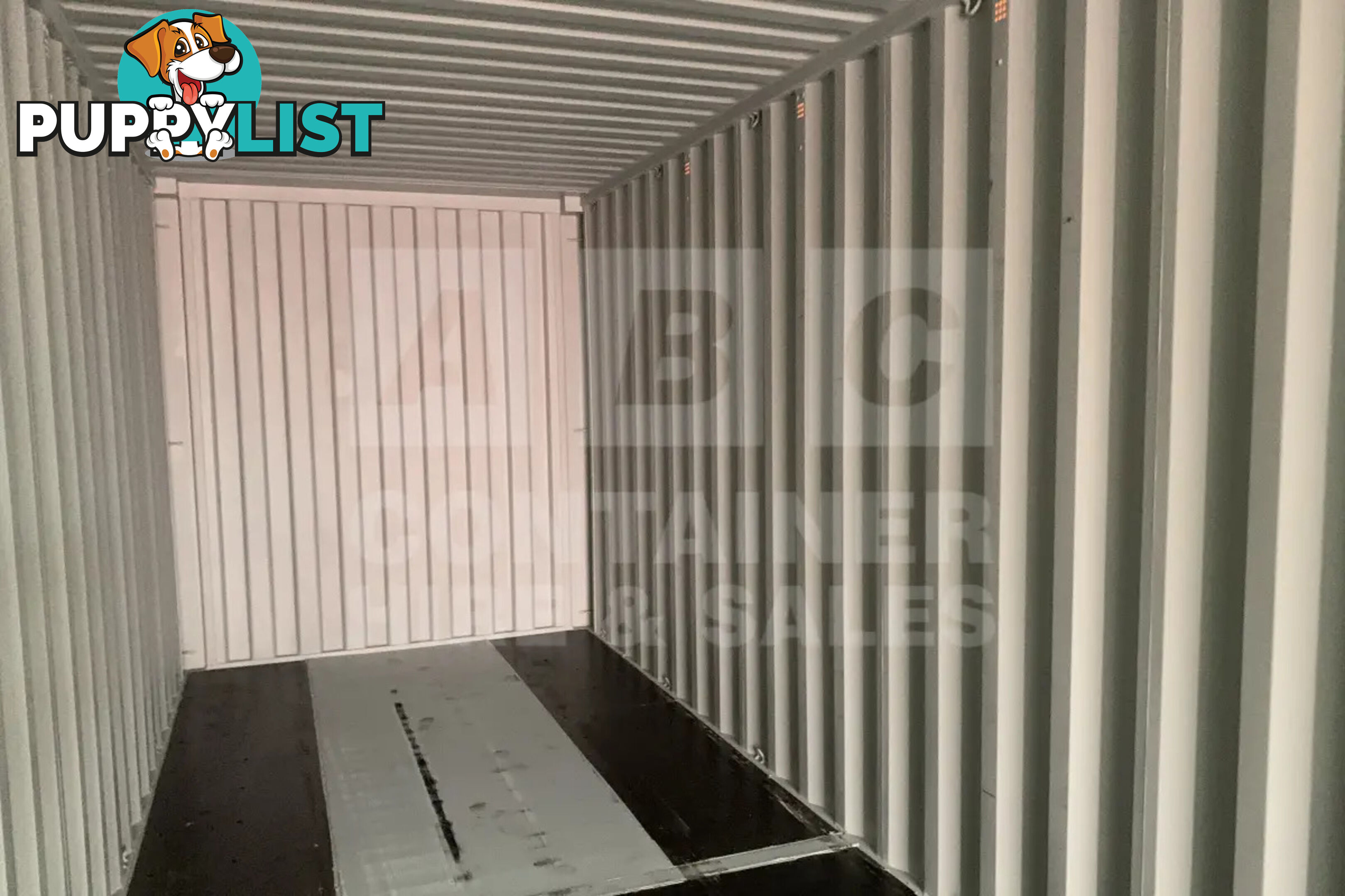 40' HIGH CUBE SHIPPING CONTAINER - in Brisbane