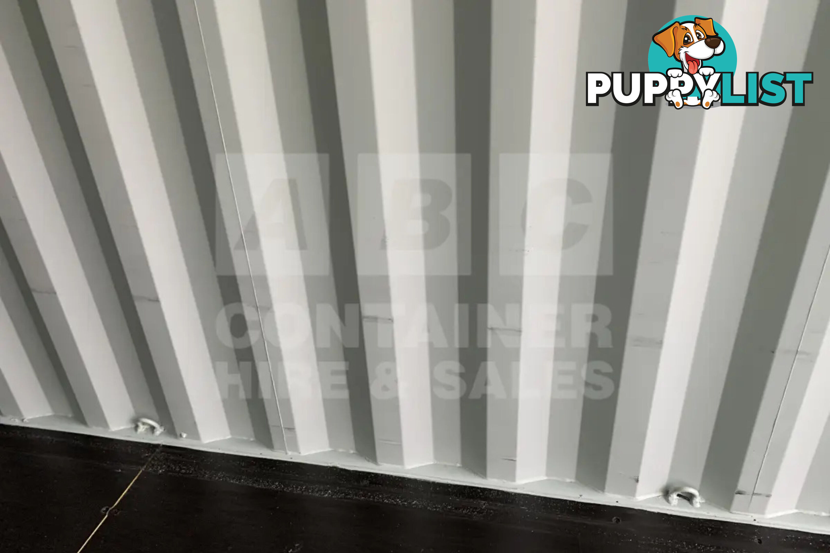 40' HIGH CUBE SHIPPING CONTAINER - in Brisbane