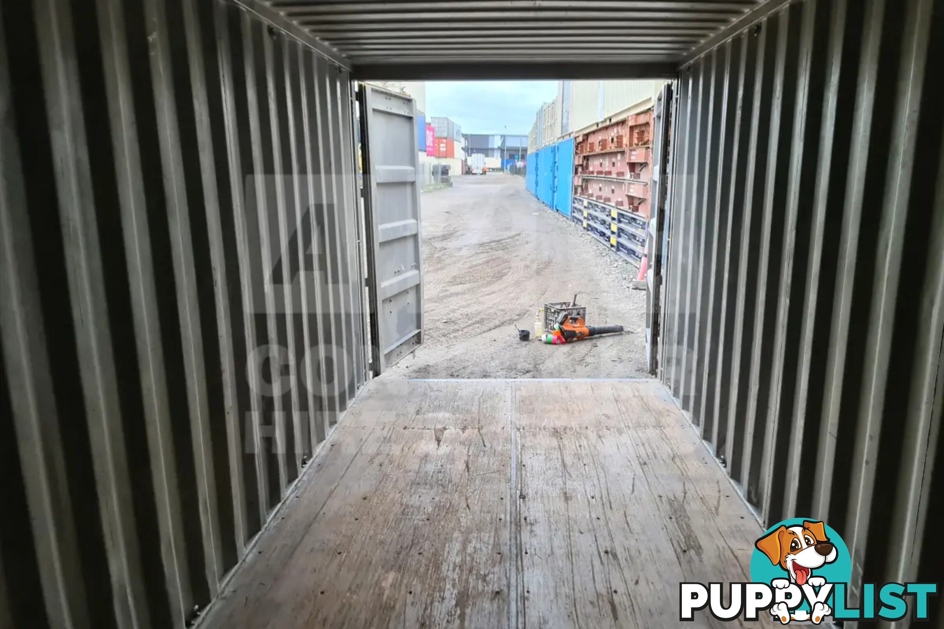 20' STANDARD HEIGHT SHIPPING CONTAINER