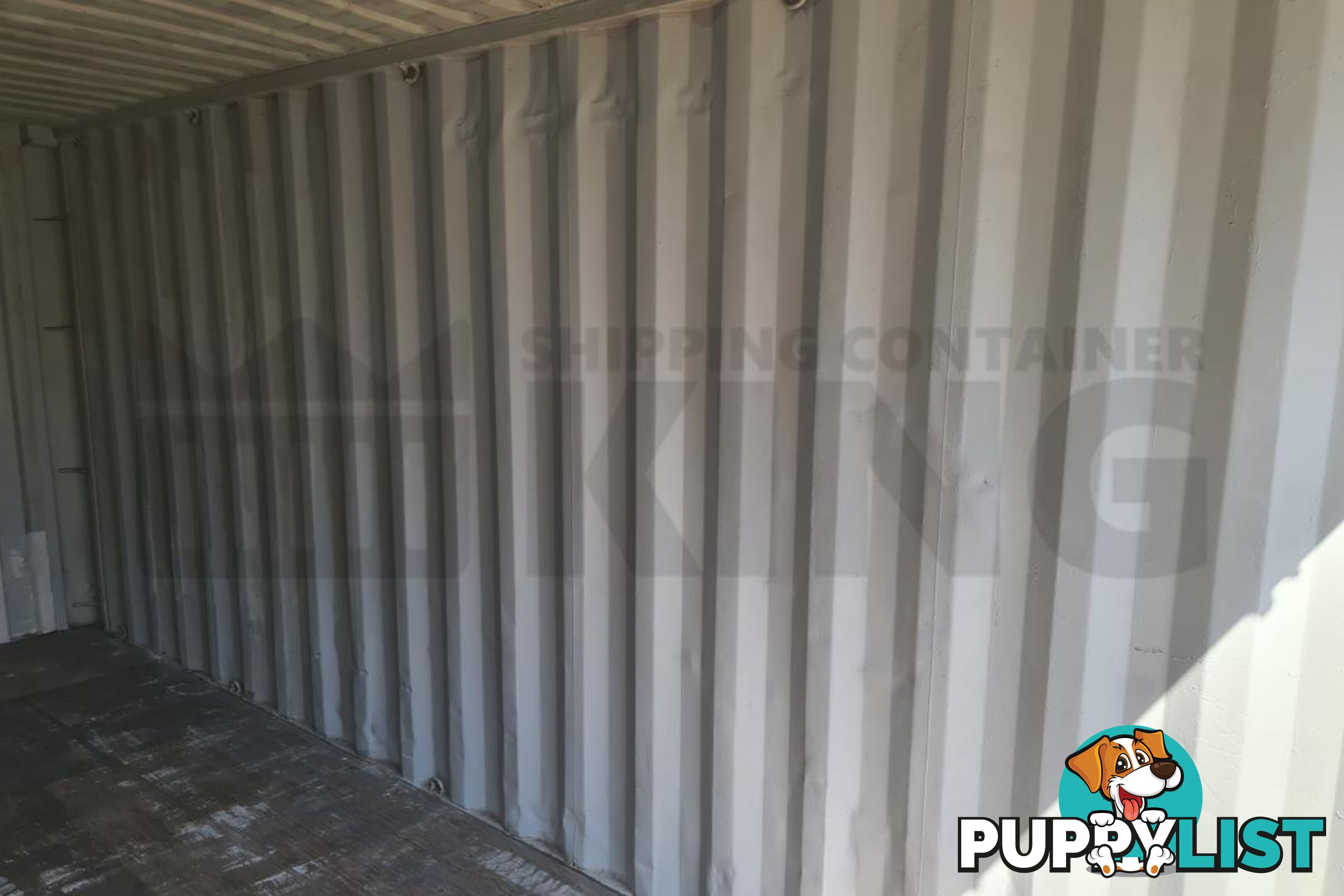 20' STANDARD HEIGHT SHIPPING CONTAINER - in Brisbane