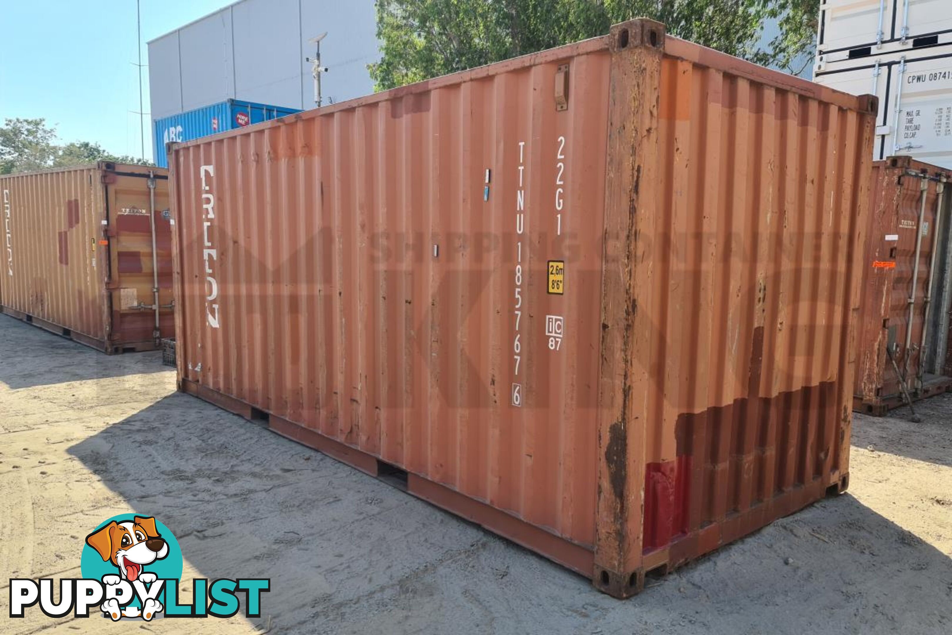 20' STANDARD HEIGHT SHIPPING CONTAINER - in Brisbane