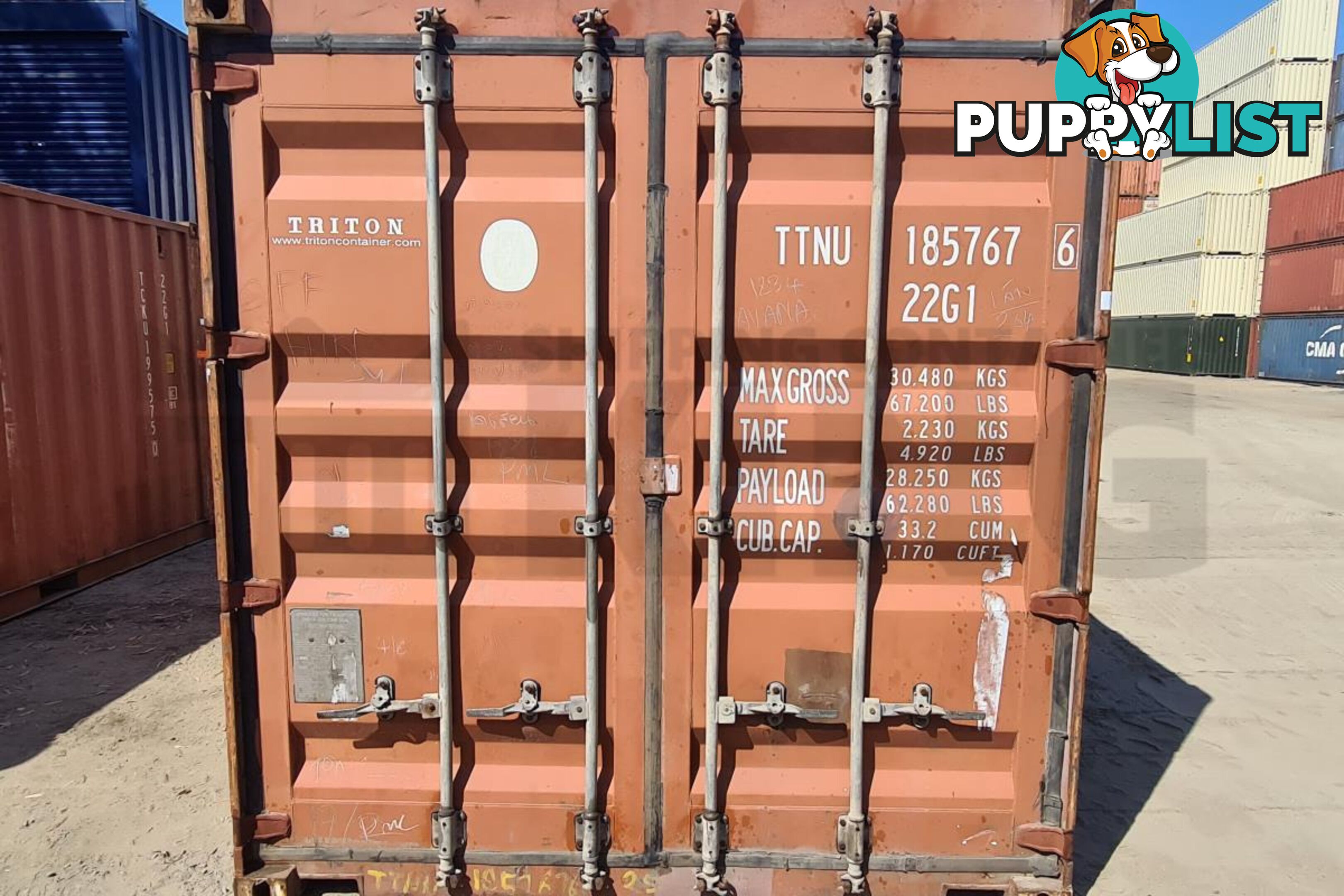 20' STANDARD HEIGHT SHIPPING CONTAINER - in Brisbane