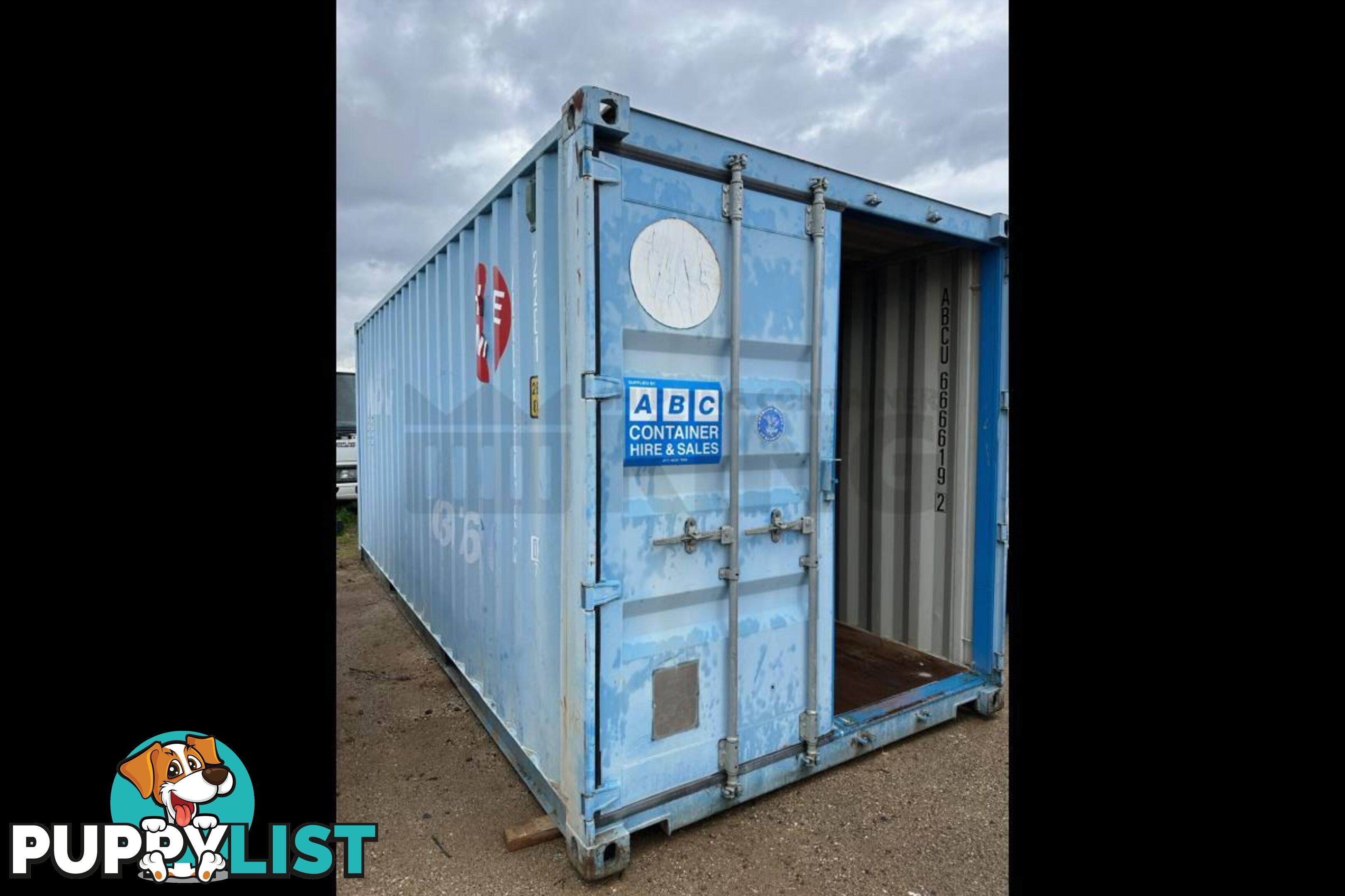 20' STANDARD HEIGHT SHIPPING CONTAINER - in Warwick