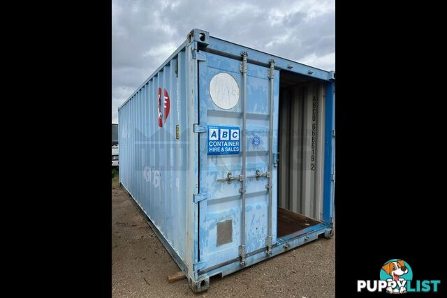 20' STANDARD HEIGHT SHIPPING CONTAINER - in Warwick