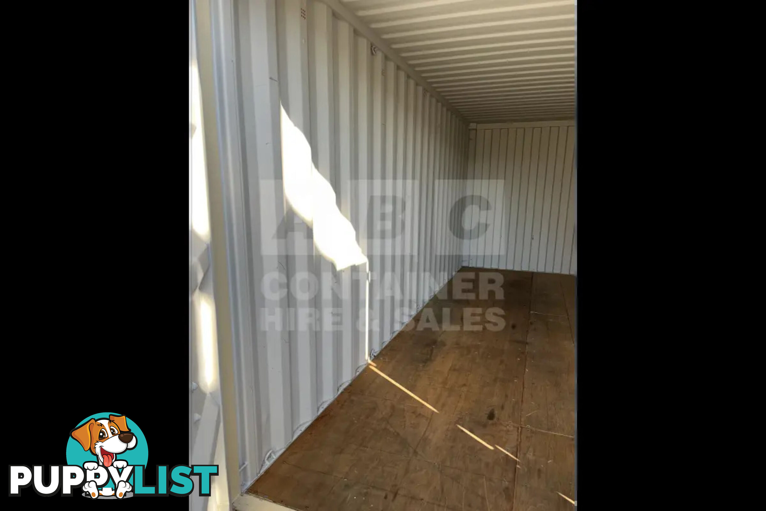 20' STANDARD HEIGHT SHIPPING CONTAINER - in Toowoomba