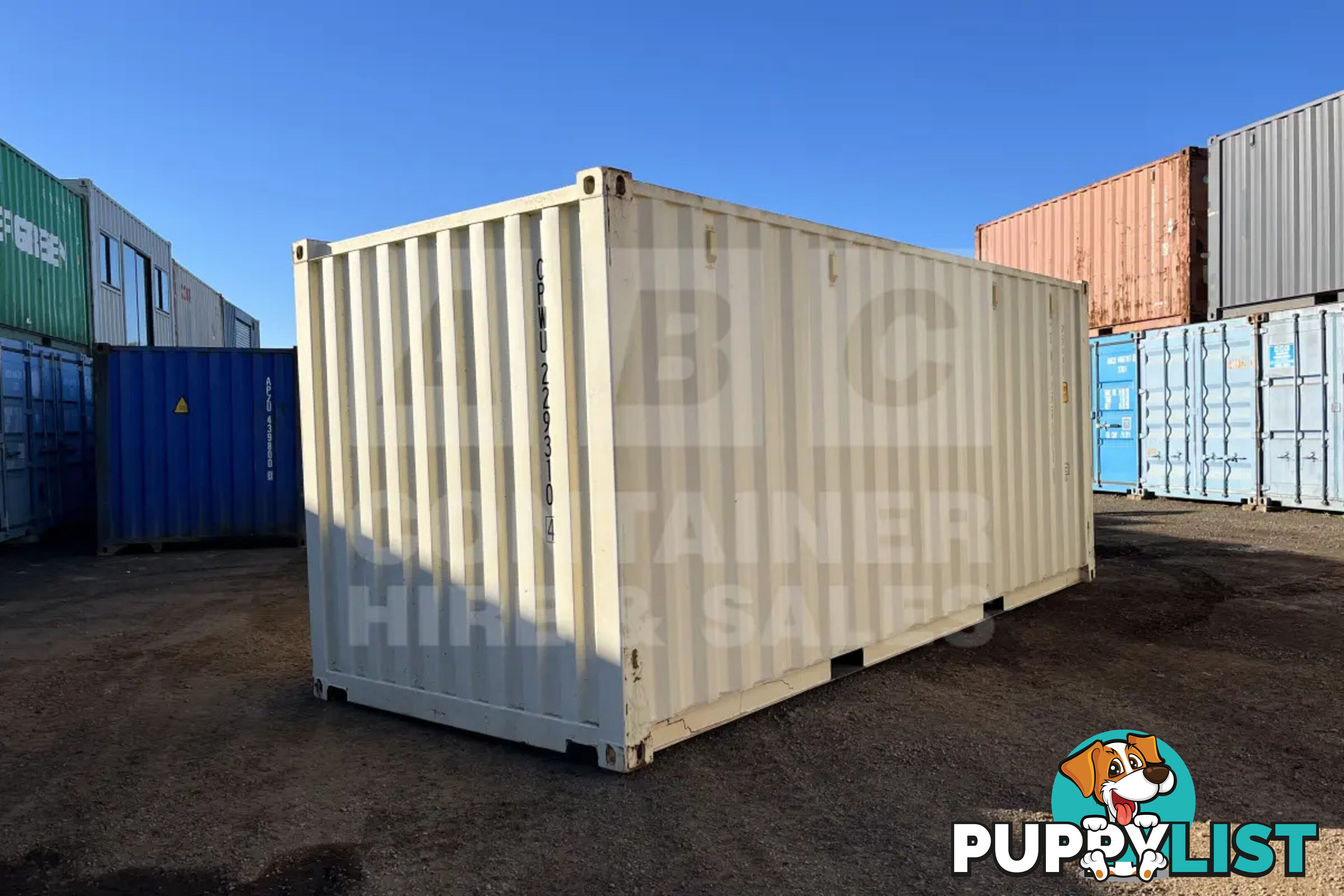 20' STANDARD HEIGHT SHIPPING CONTAINER - in Toowoomba