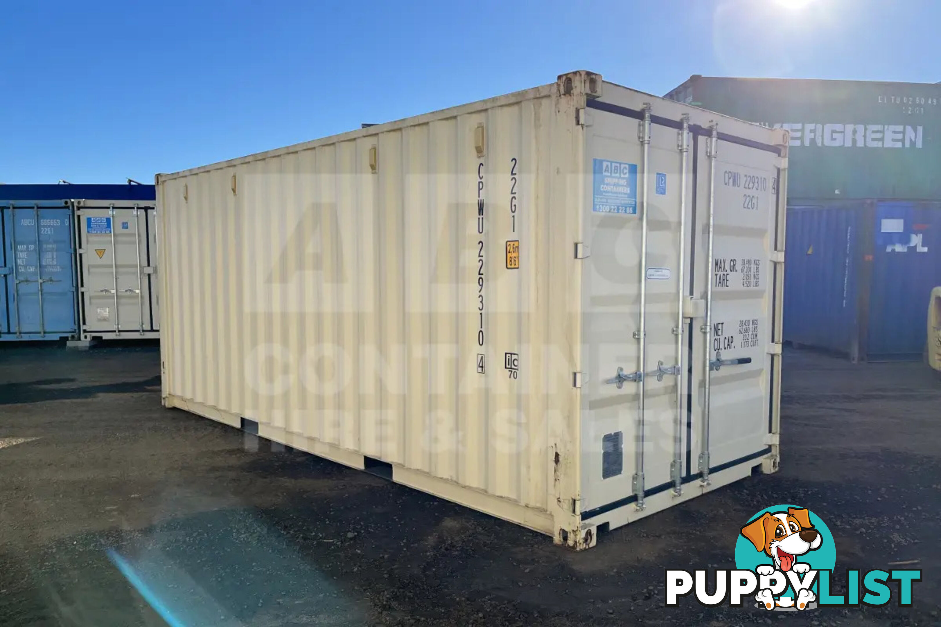 20' STANDARD HEIGHT SHIPPING CONTAINER - in Toowoomba
