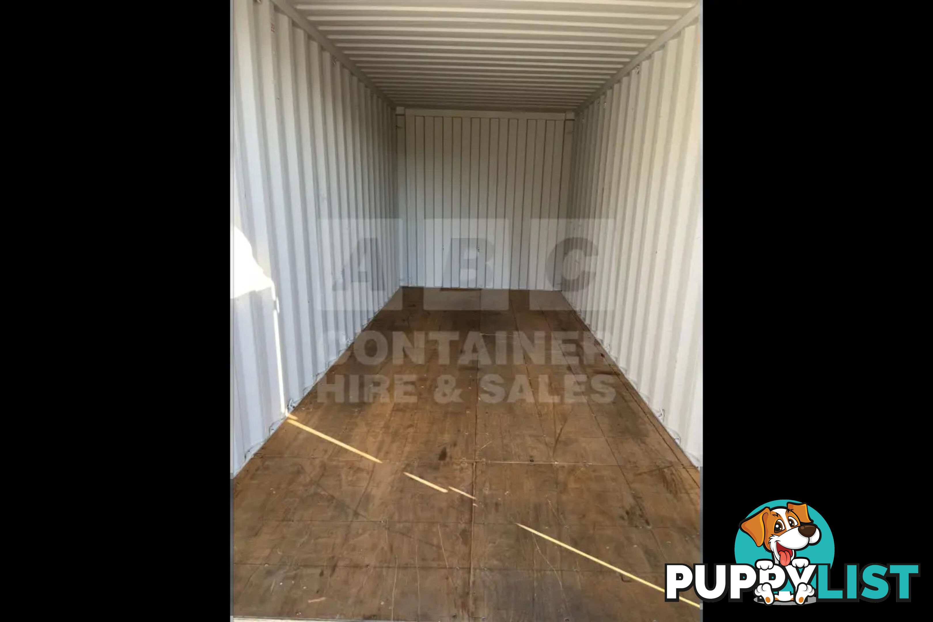 20' STANDARD HEIGHT SHIPPING CONTAINER - in Toowoomba