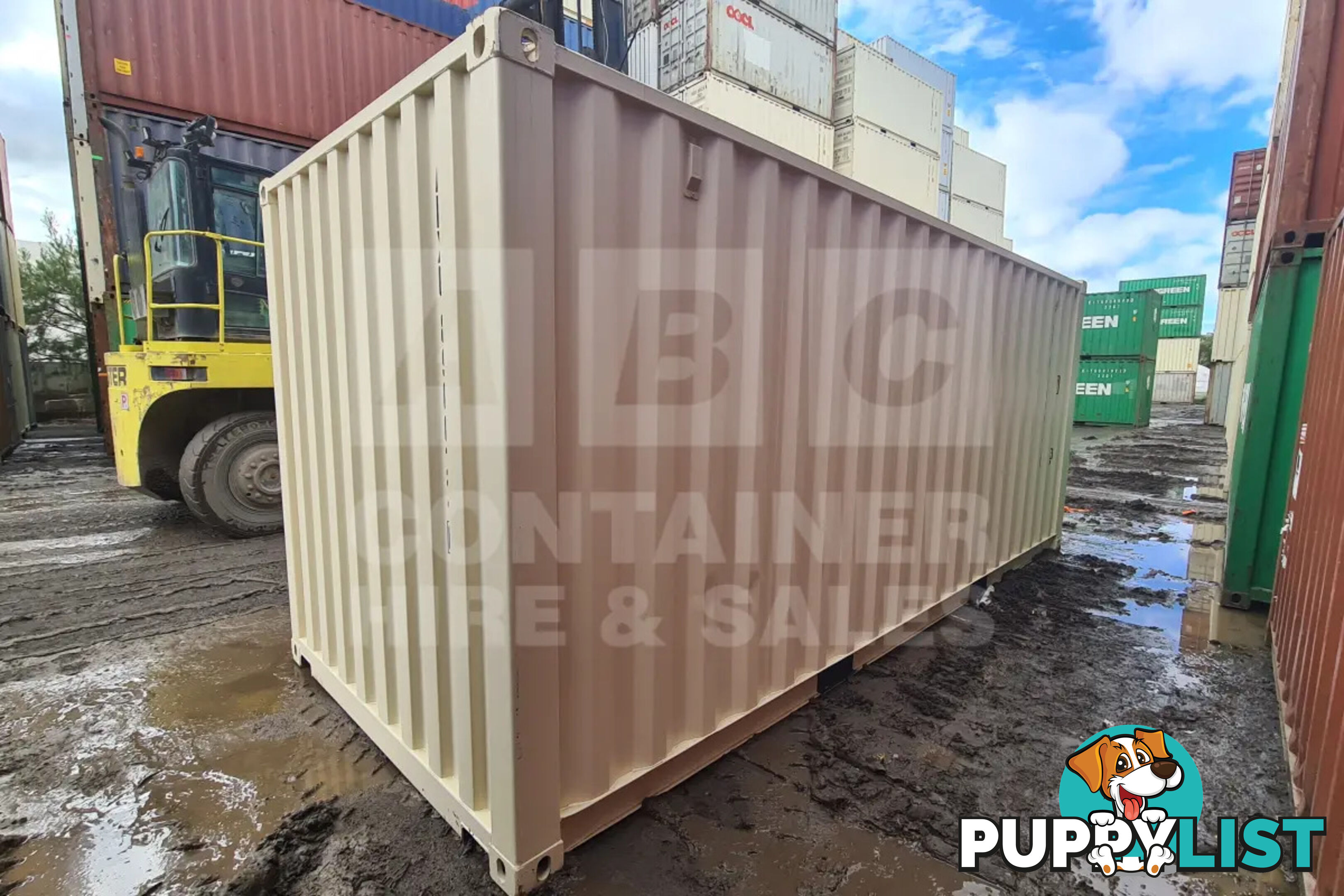 20' STANDARD HEIGHT SHIPPING CONTAINER (STEEL FLOOR) - in Gympie